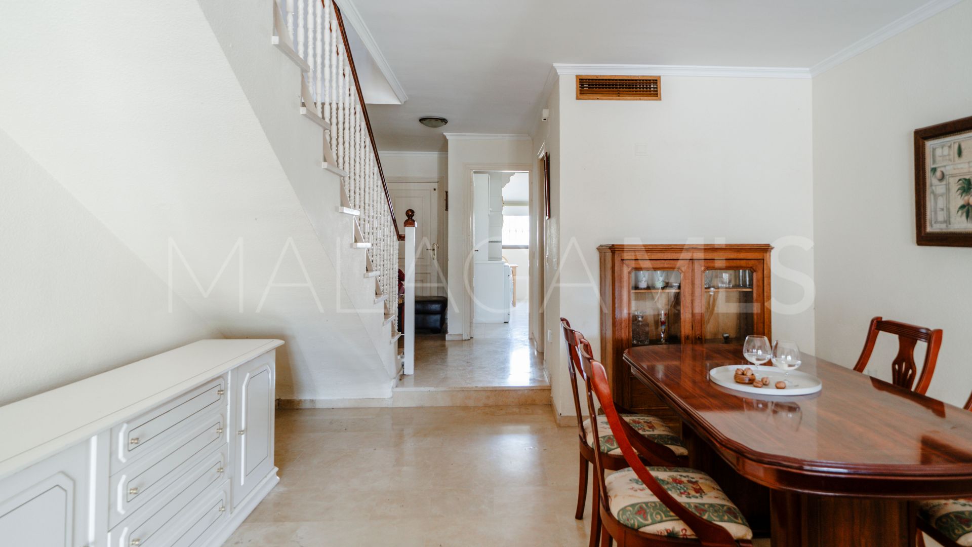 Maison de ville for sale in Estepona