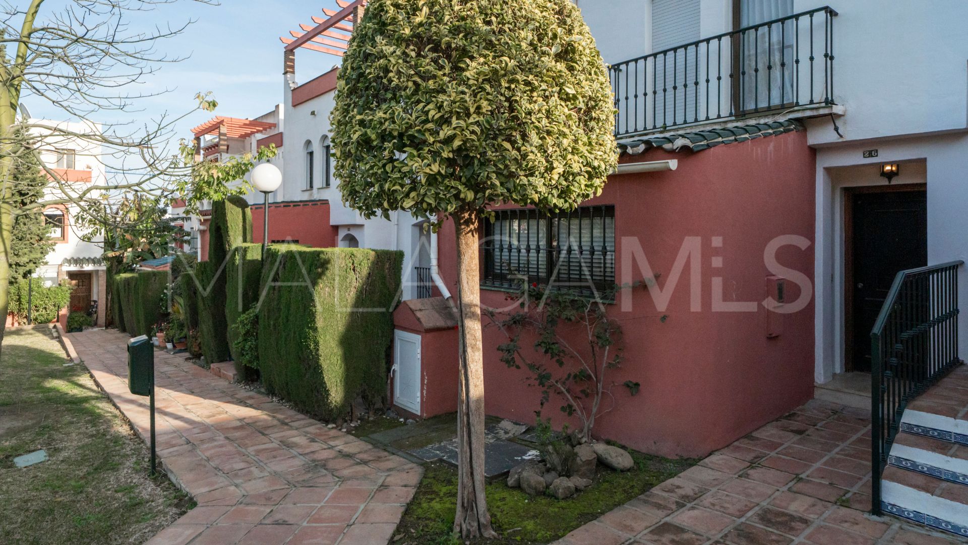 Maison de ville for sale in Estepona
