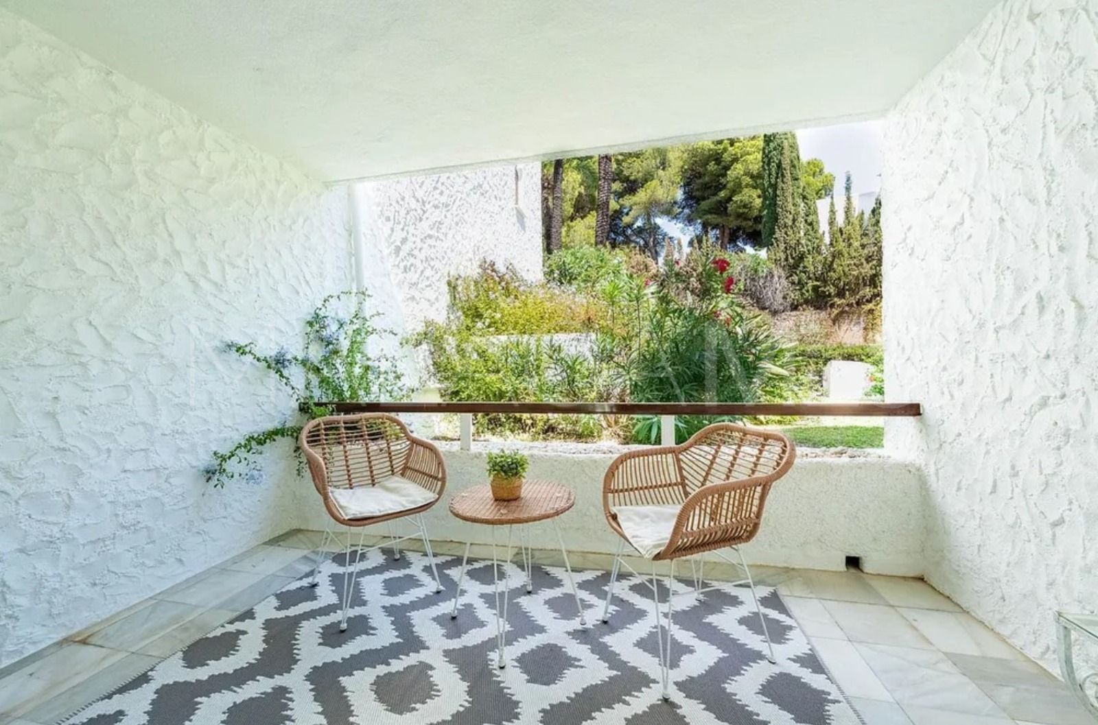 Wohnung for sale in Marbella - Puerto Banus
