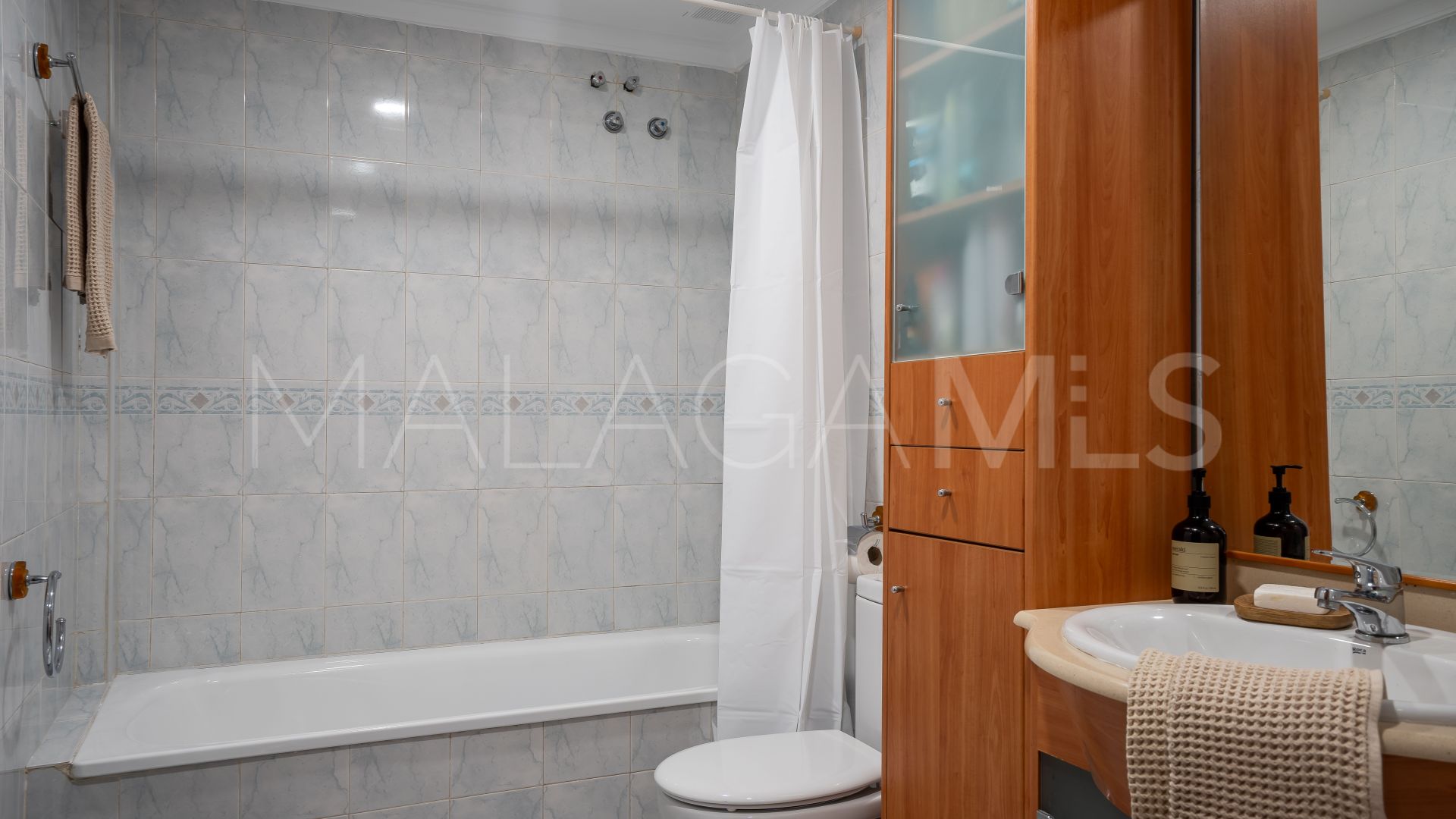 For sale Malaga - Teatinos town house