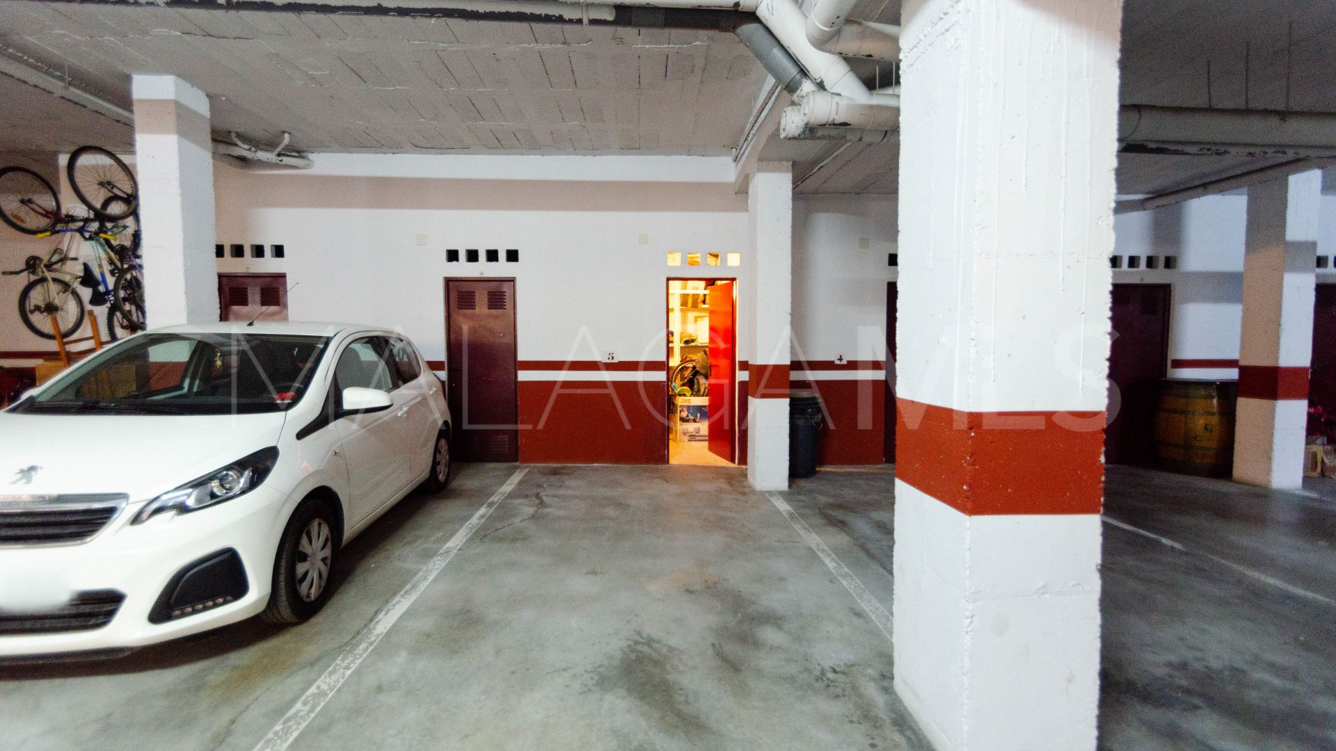 For sale Malaga - Teatinos town house