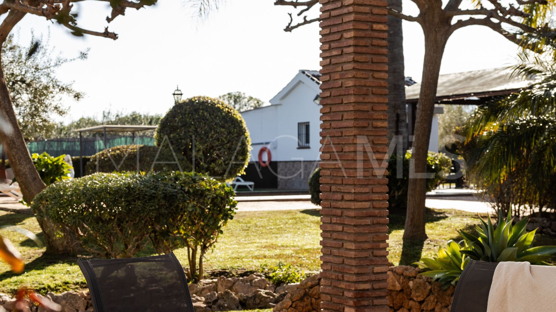 Hus i byn for sale in Alhaurin el Grande