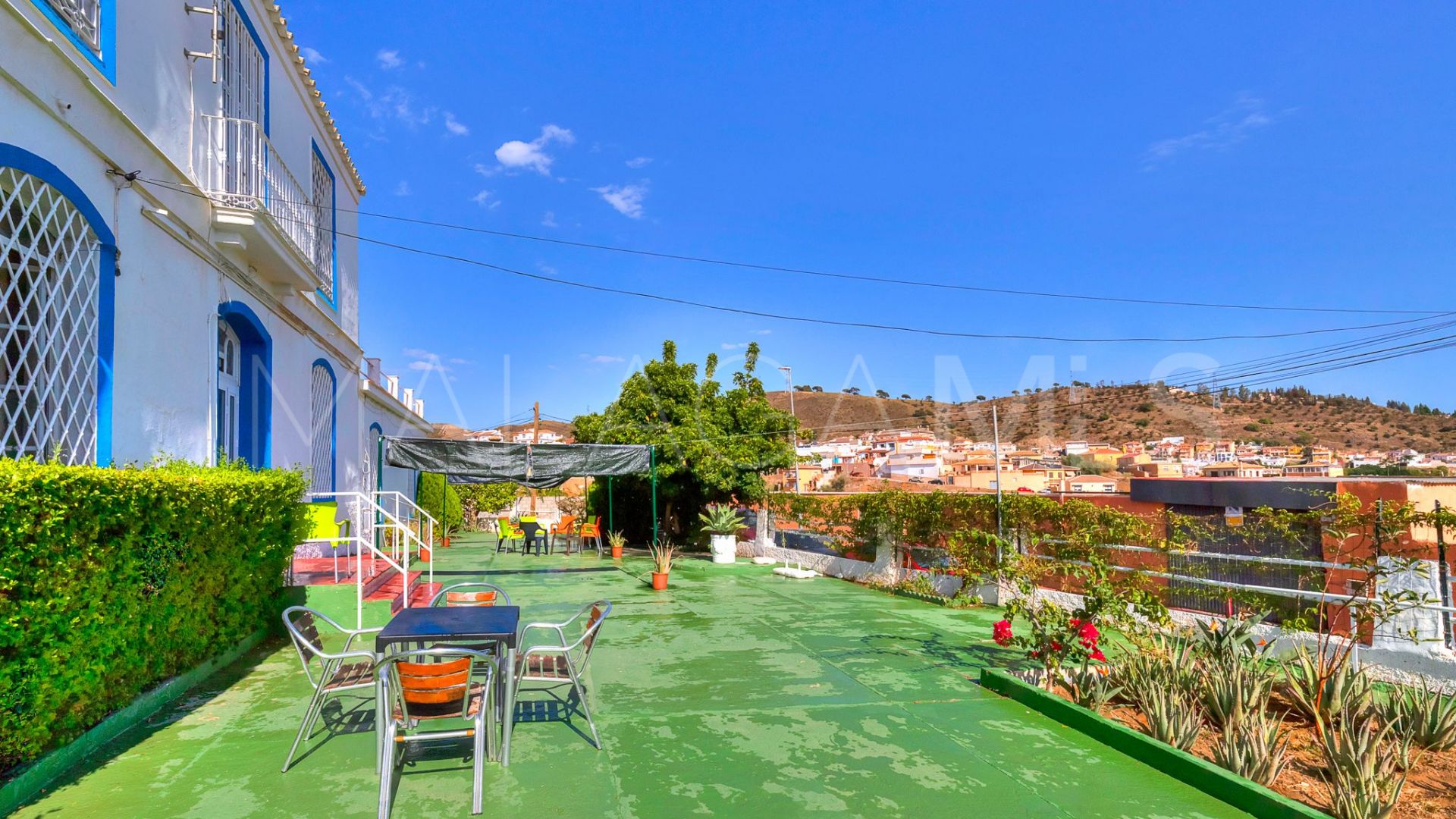 For sale Puerto de la Torre unique building