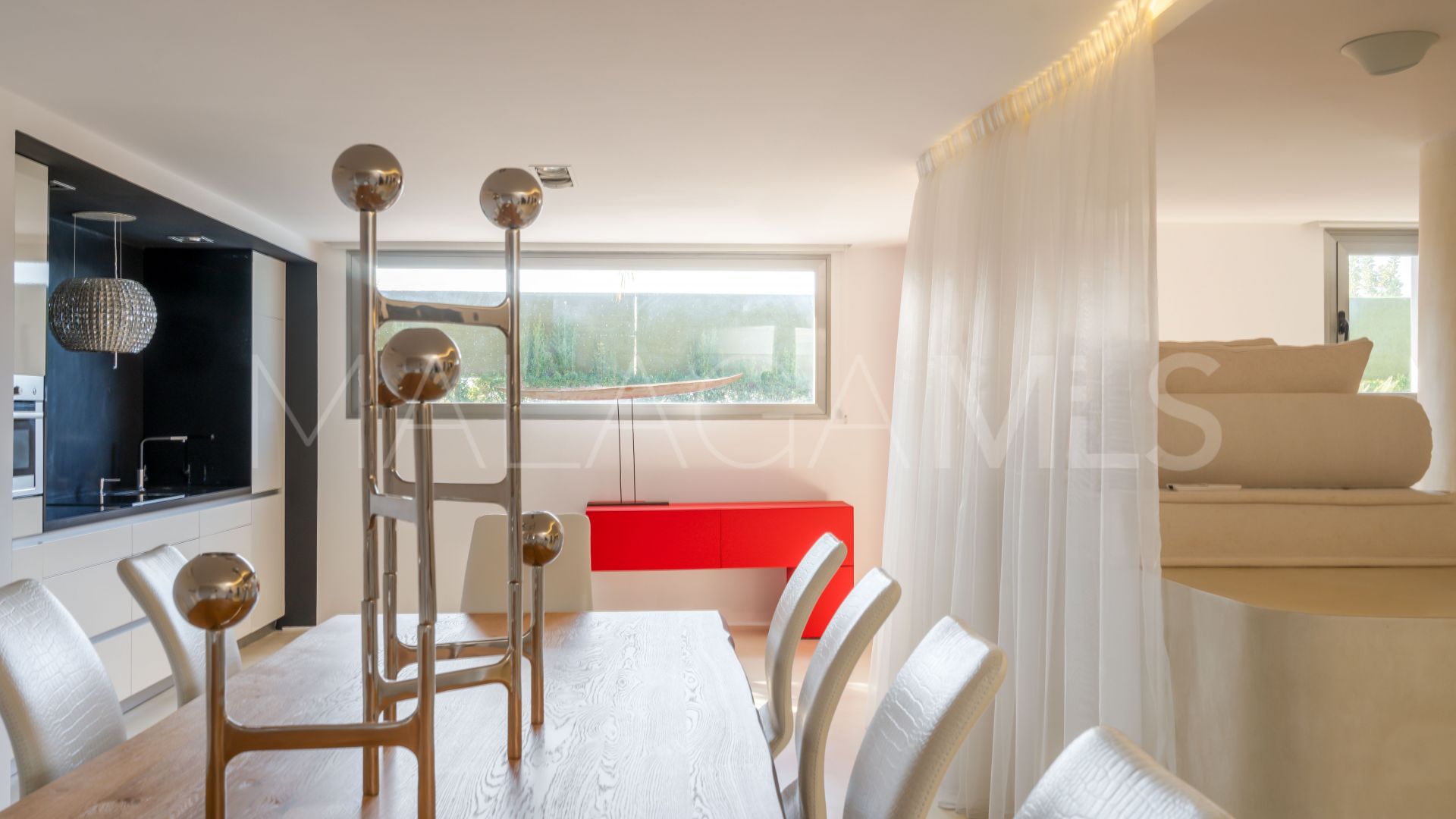Villa for sale in Pinares de San Antón