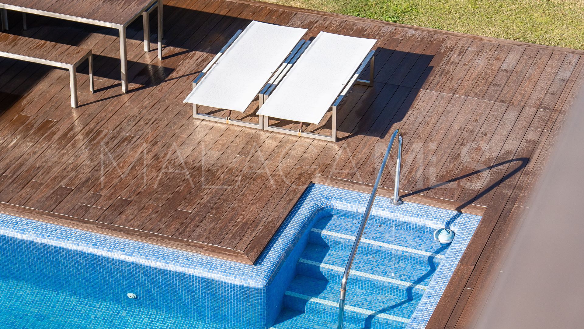 Villa for sale in Pinares de San Antón