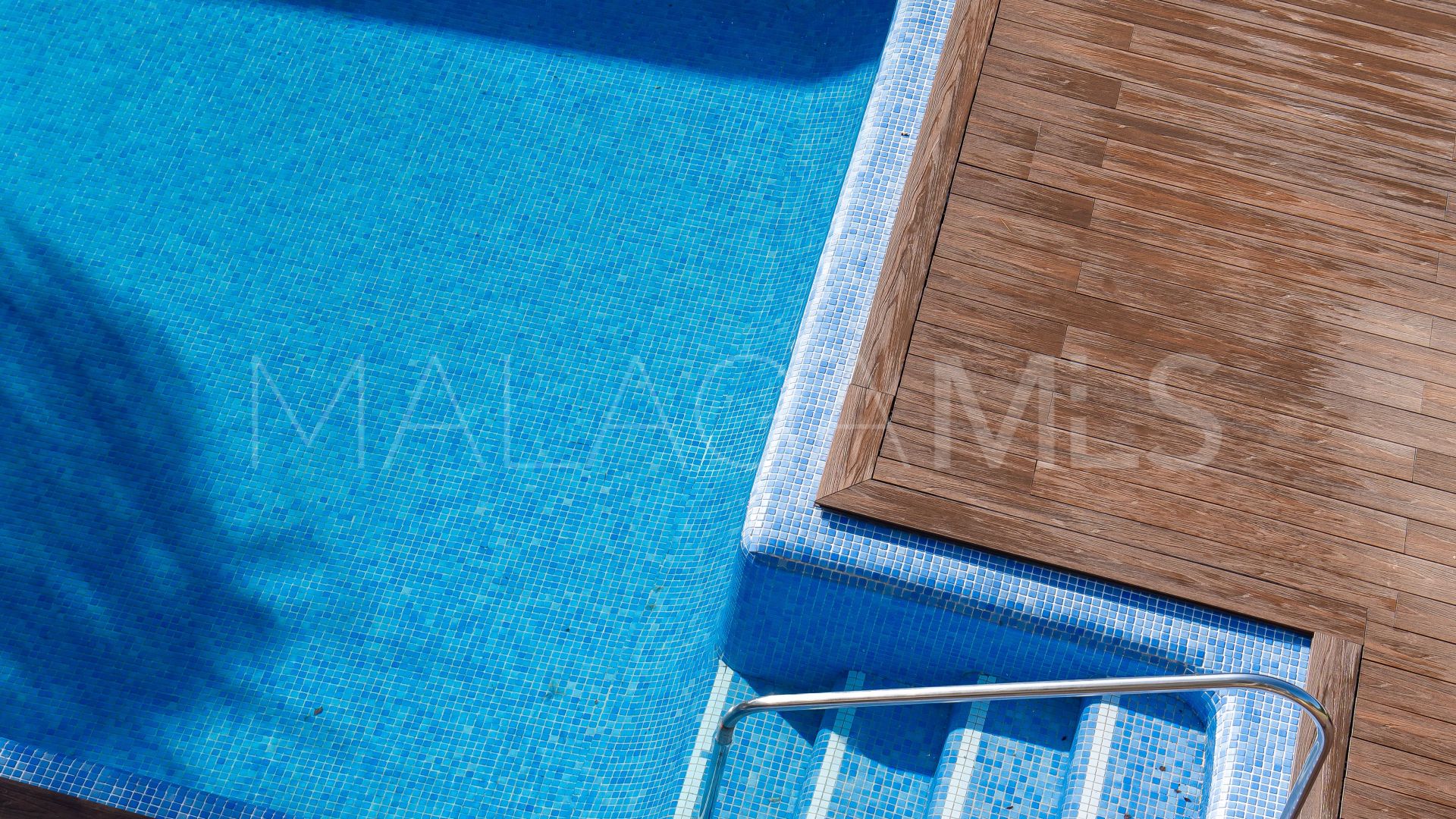 Villa for sale in Pinares de San Antón