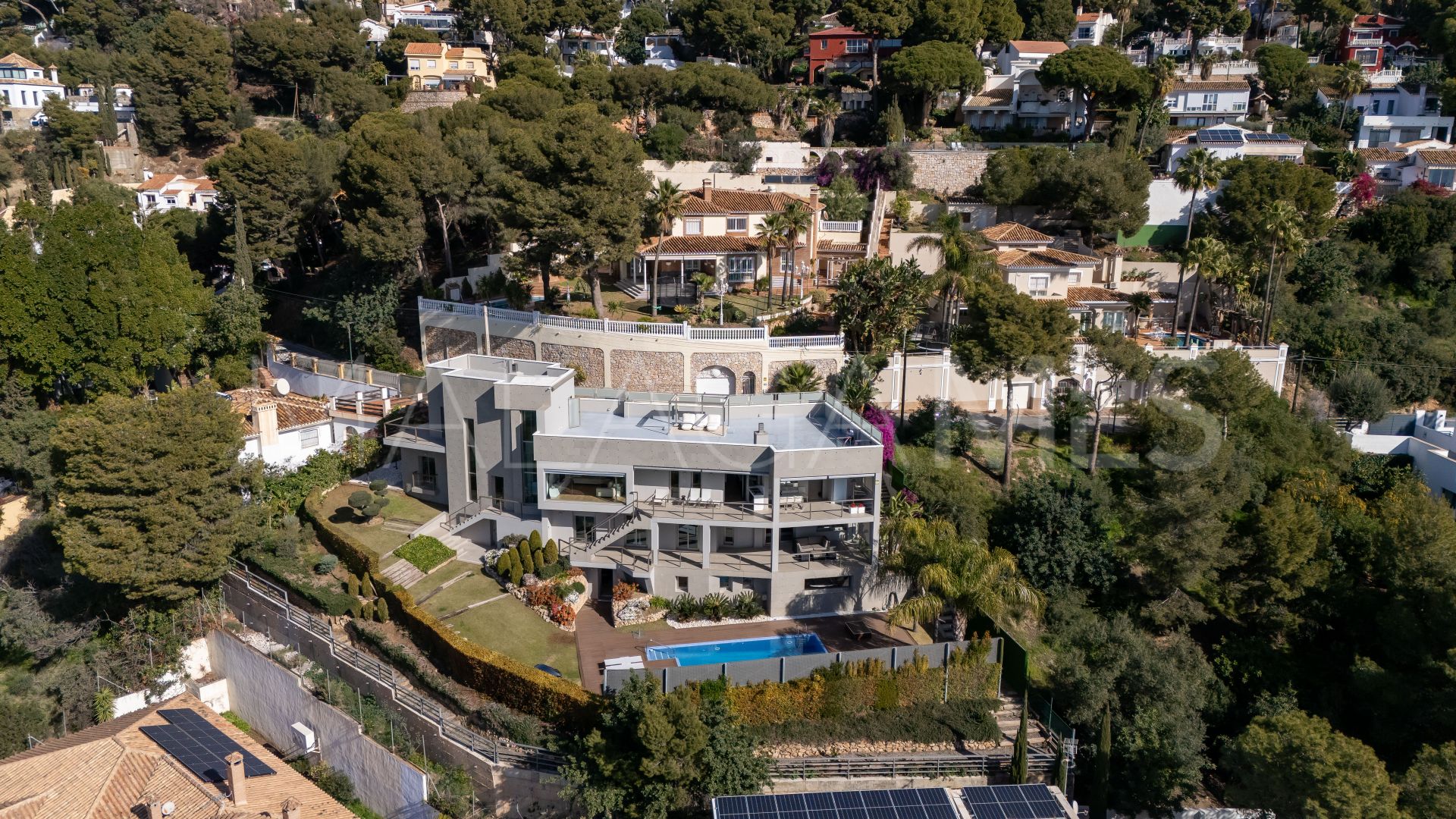 Villa for sale in Pinares de San Antón