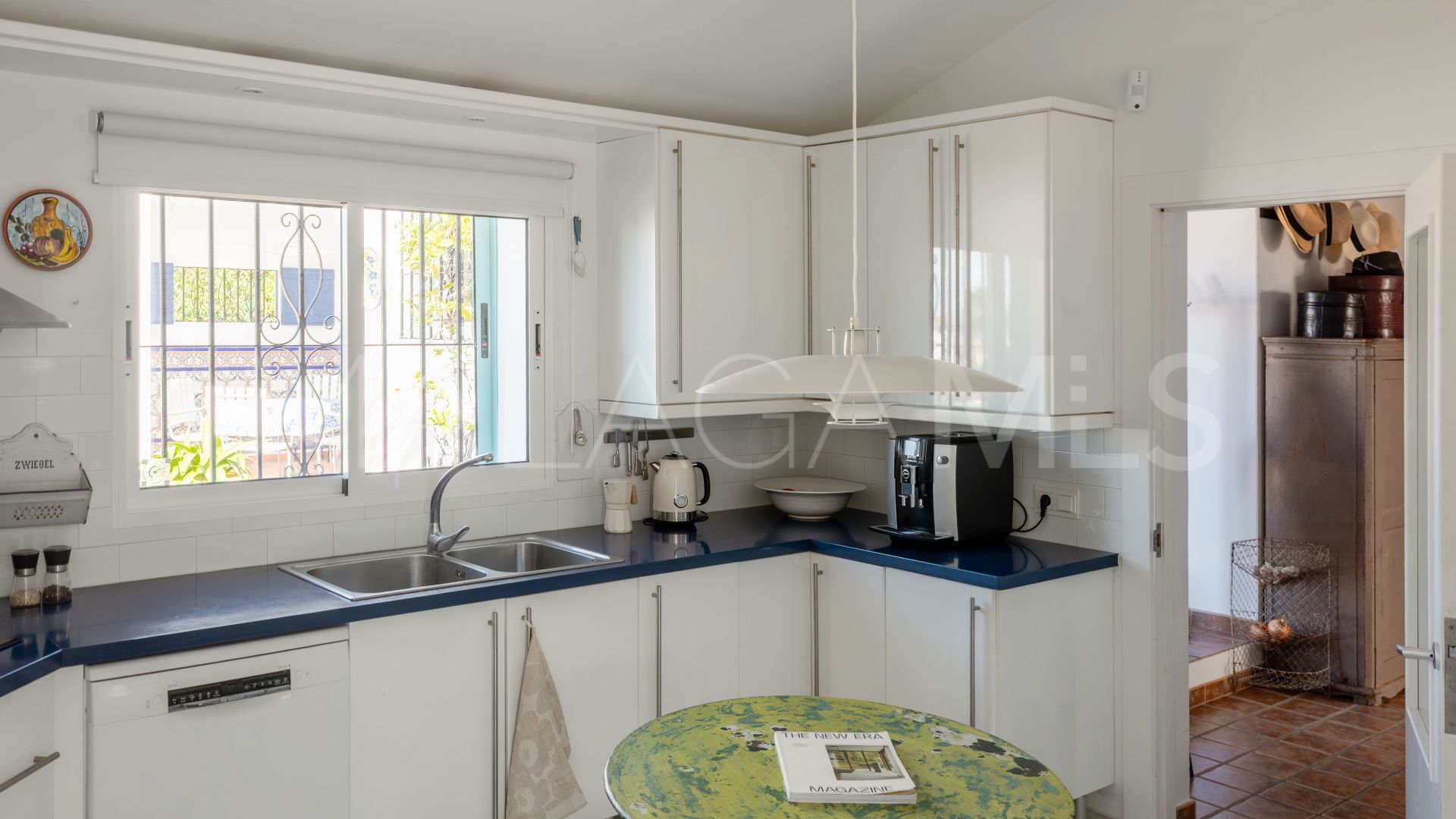 Estepona villa for sale
