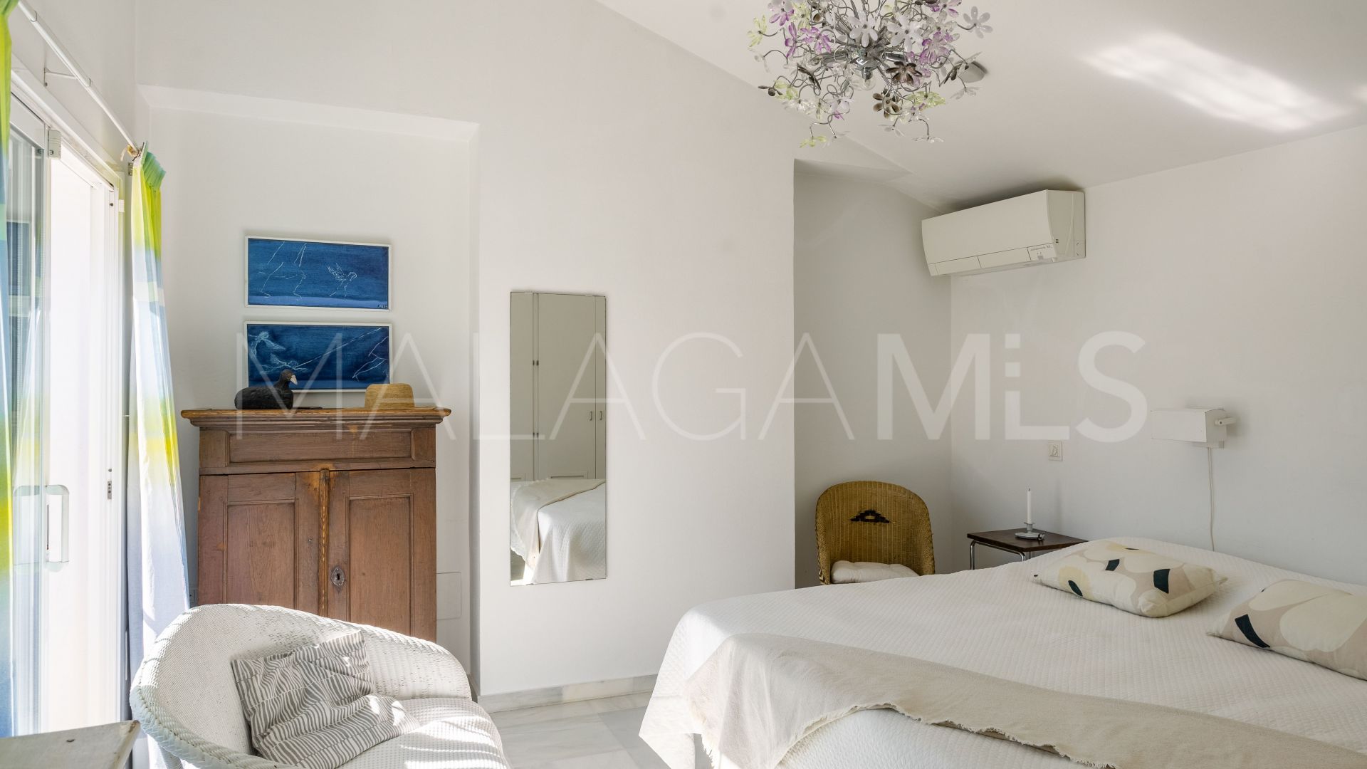 Estepona villa for sale