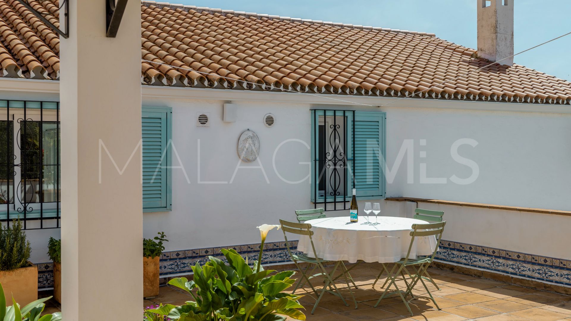Estepona villa for sale