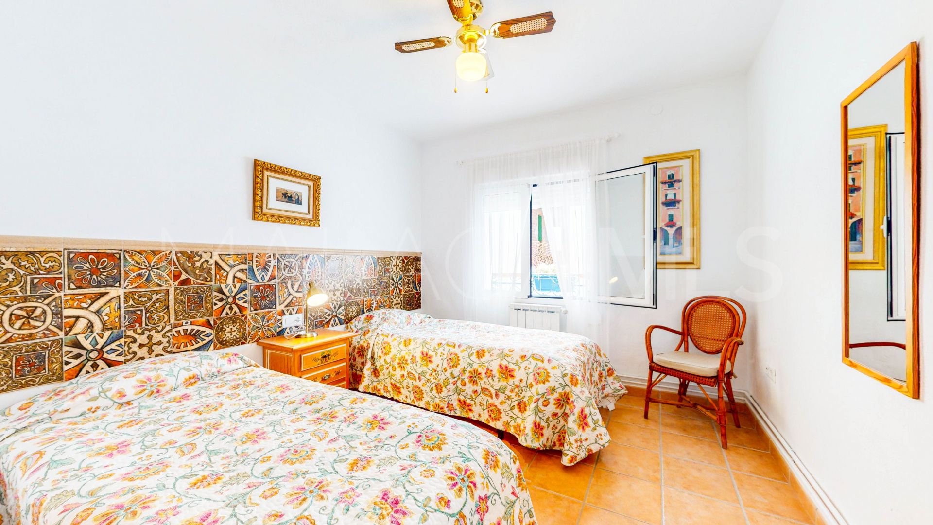 Maison de ville for sale in Tolox