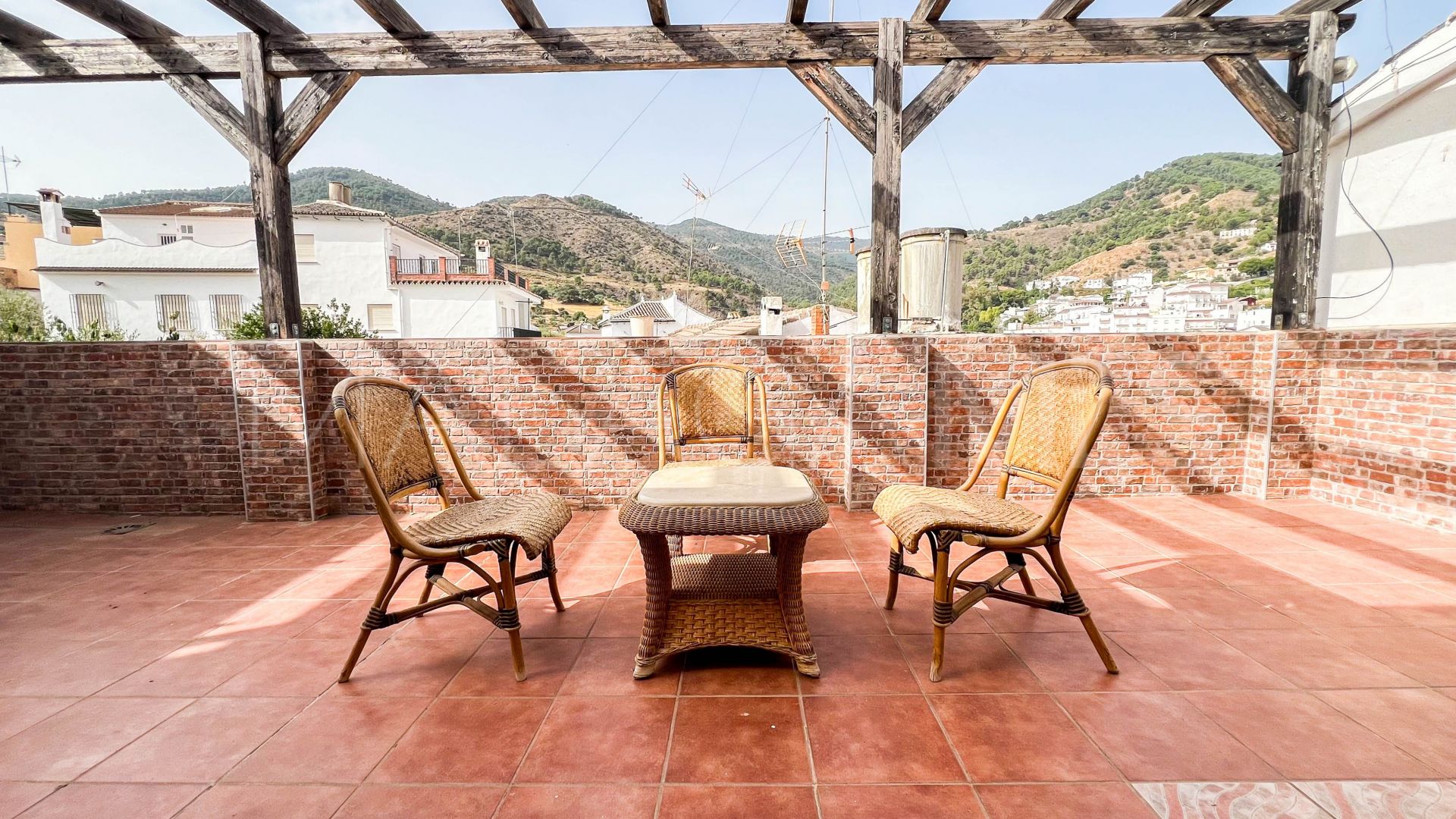Maison de ville for sale in Tolox