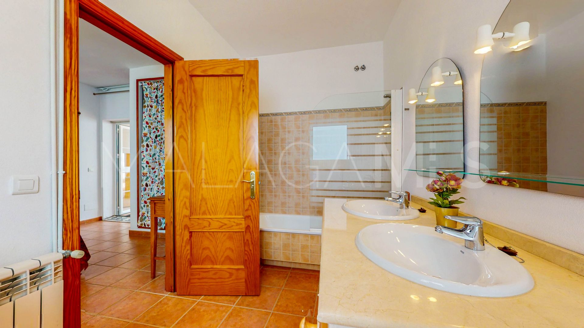 Maison de ville for sale in Tolox