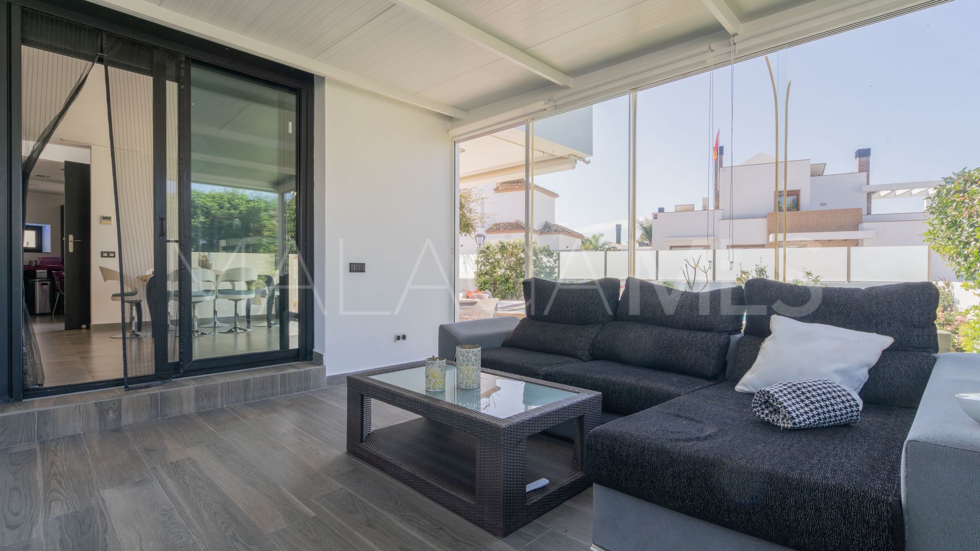 Villa for sale in Sierrezuela