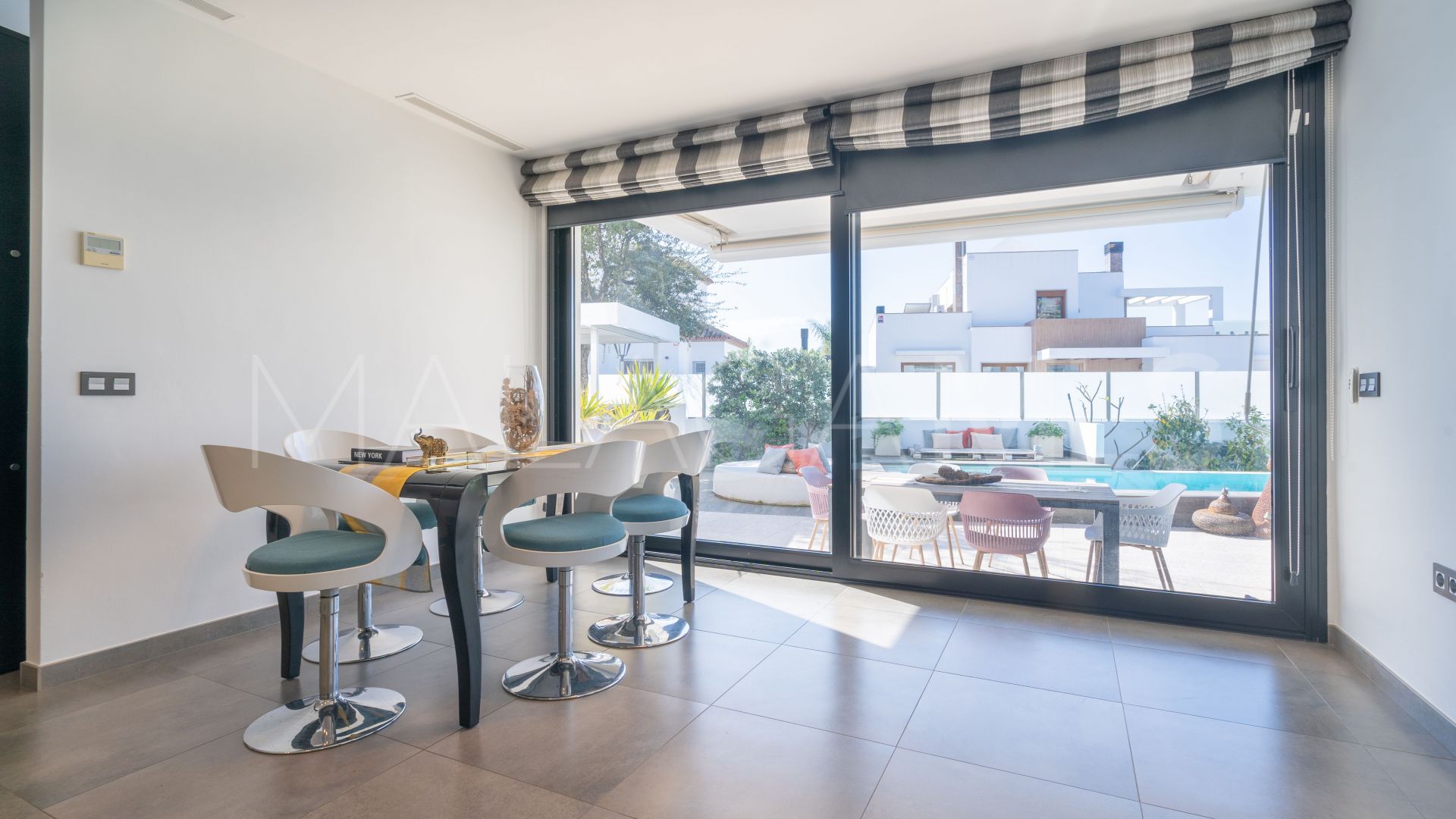 Villa for sale in Sierrezuela