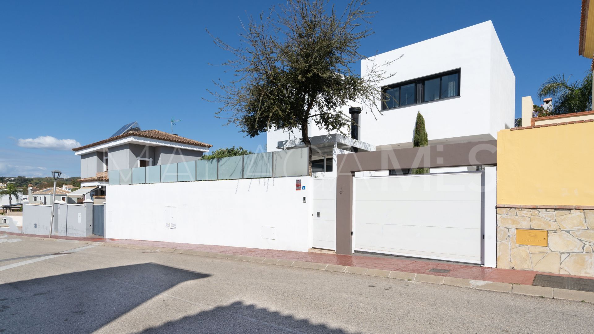 Villa for sale in Sierrezuela