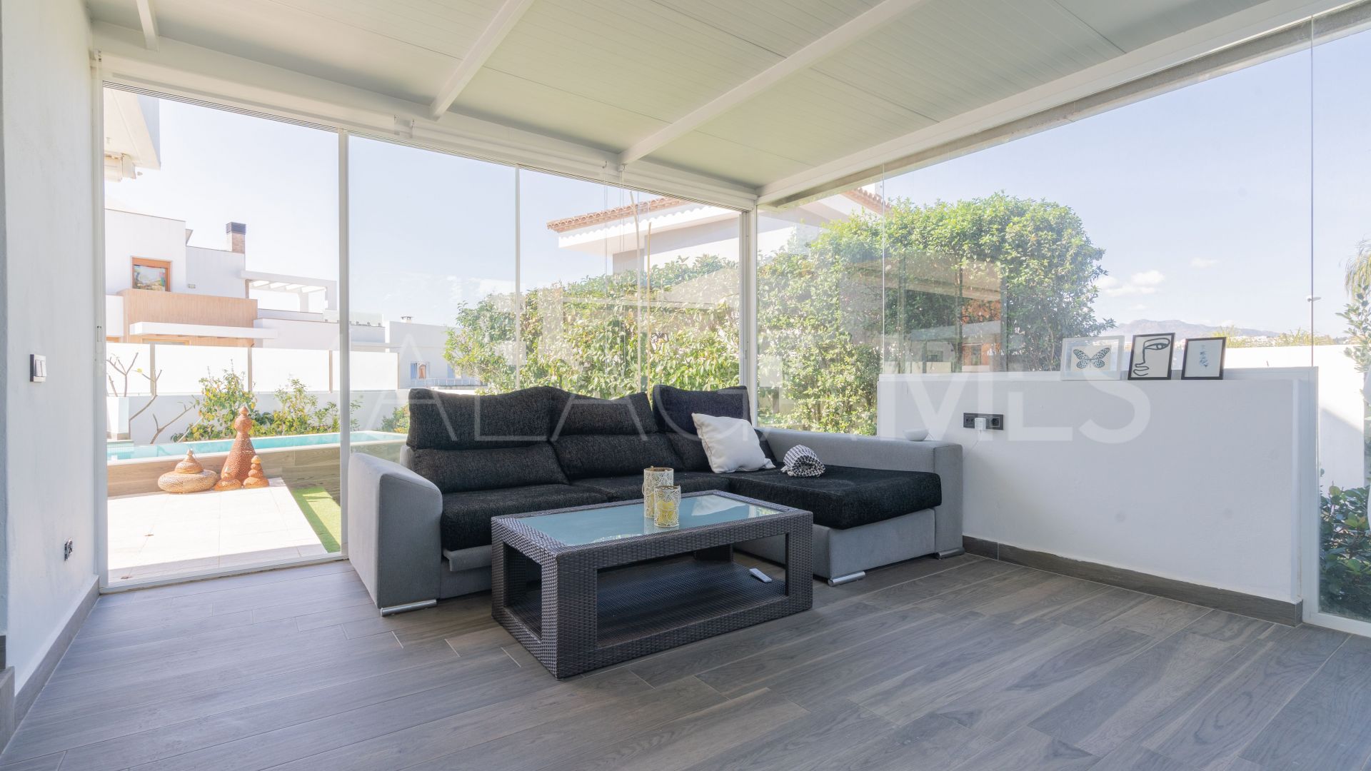 Villa for sale in Sierrezuela