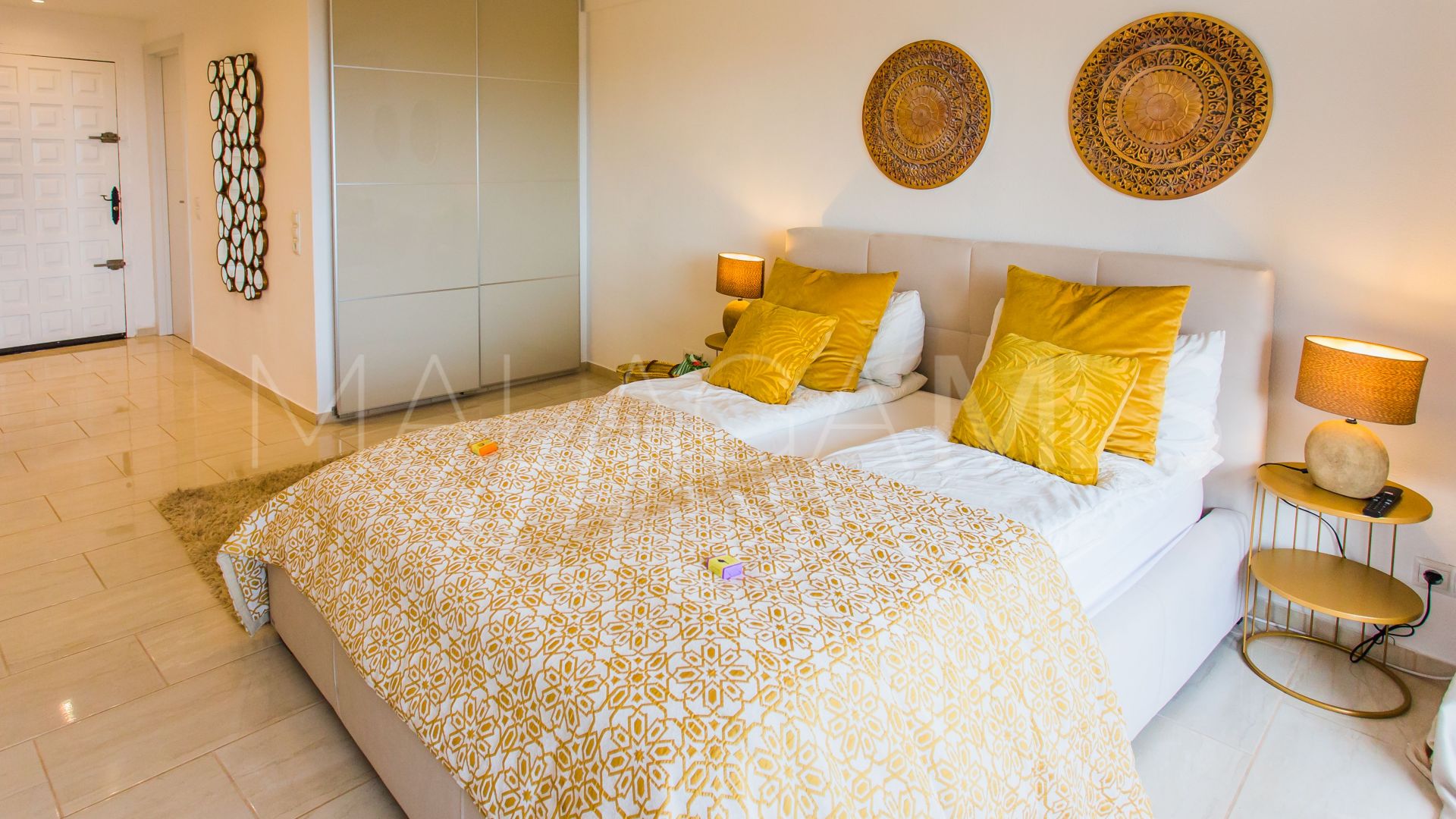 Studio for sale in Marbesa