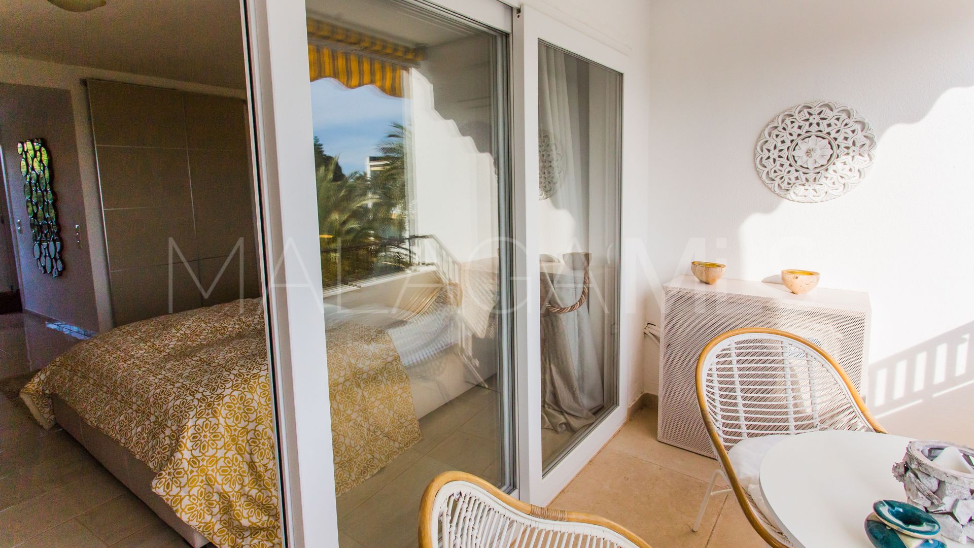 Studio for sale in Marbesa