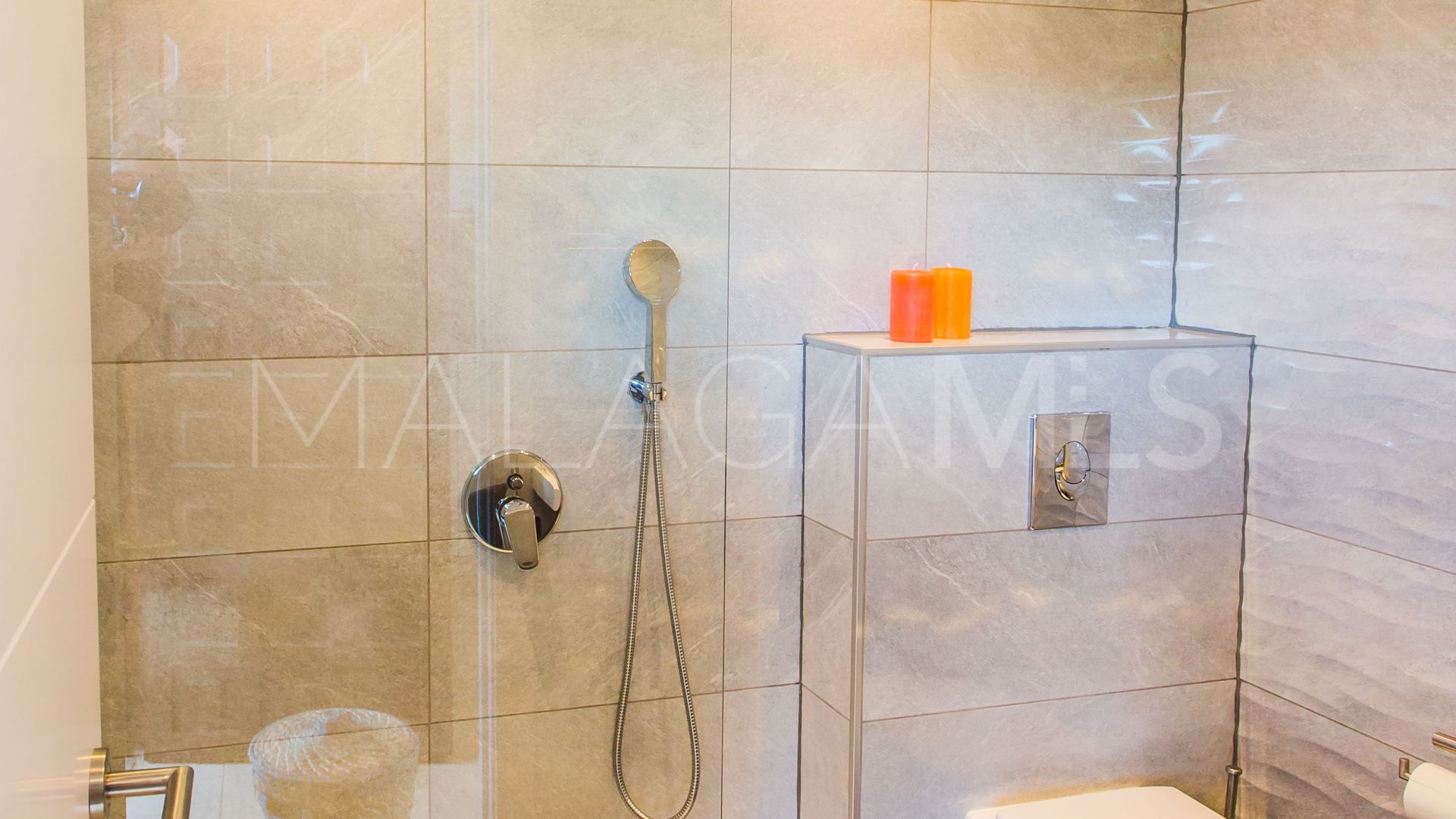 Studio for sale in Marbesa