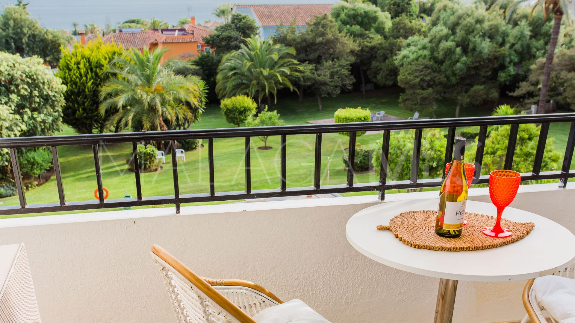 Studio for sale in Marbesa