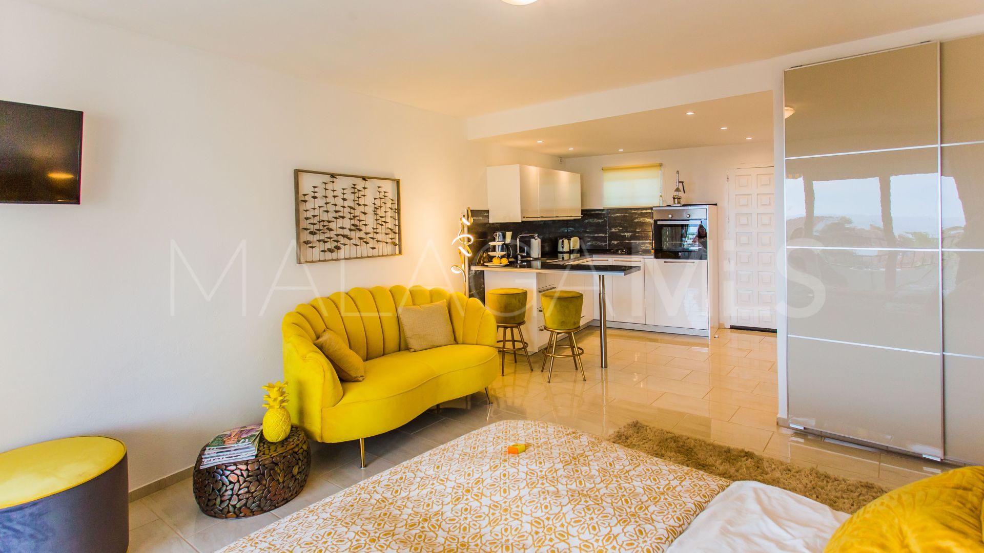 Studio for sale in Marbesa