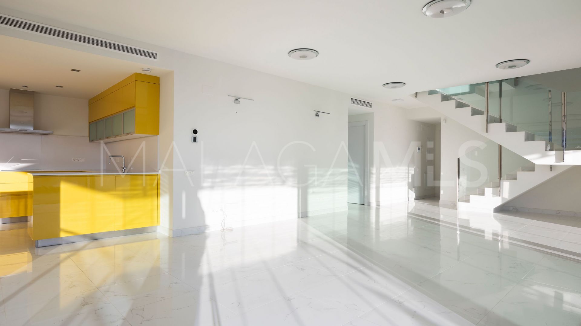 Duplex penthouse for sale in Fuengirola
