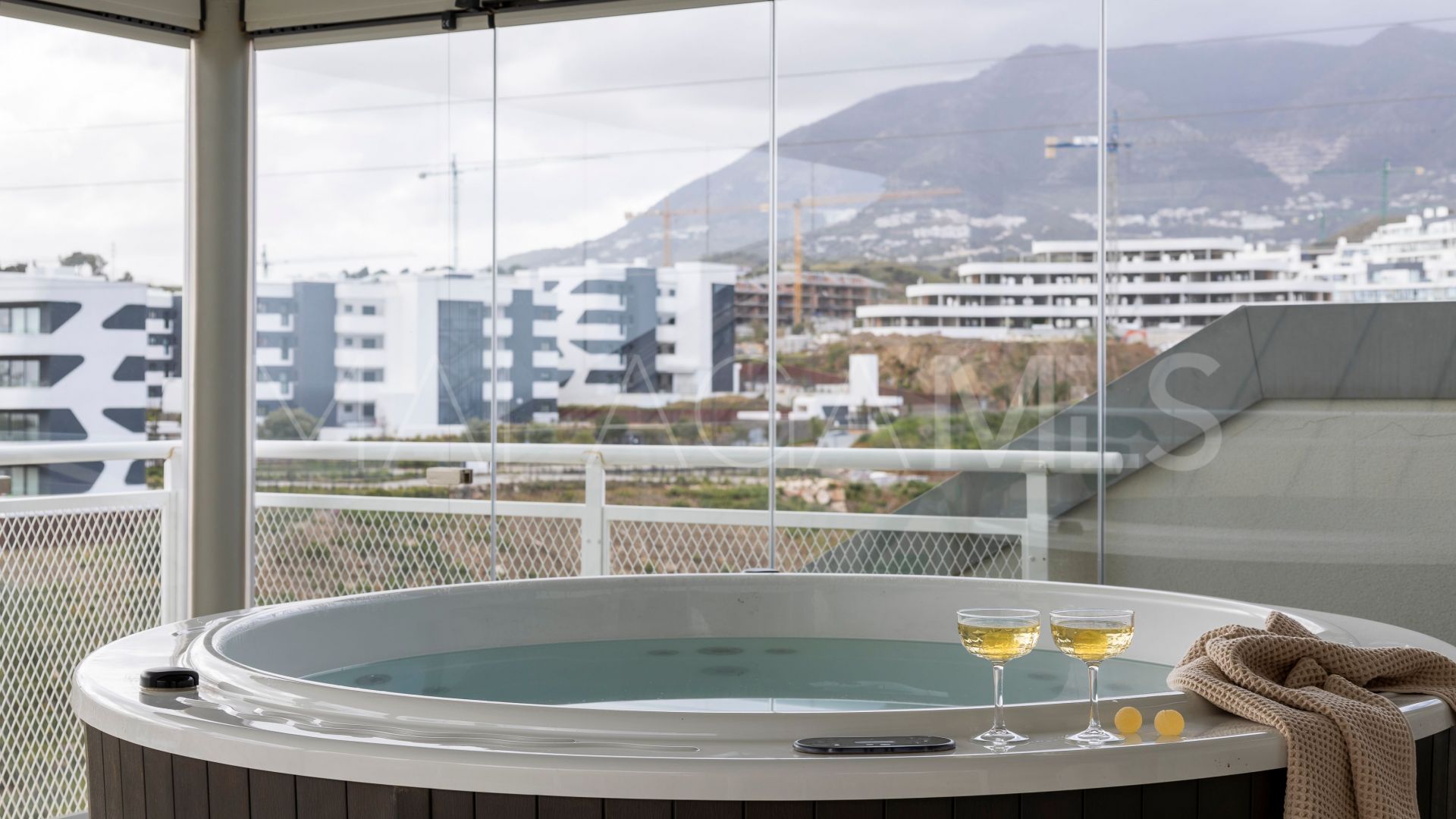 Duplex penthouse for sale in Fuengirola