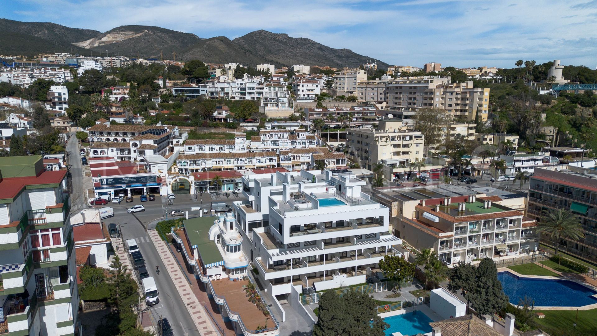 Appartement terrasse for sale in La Carihuela