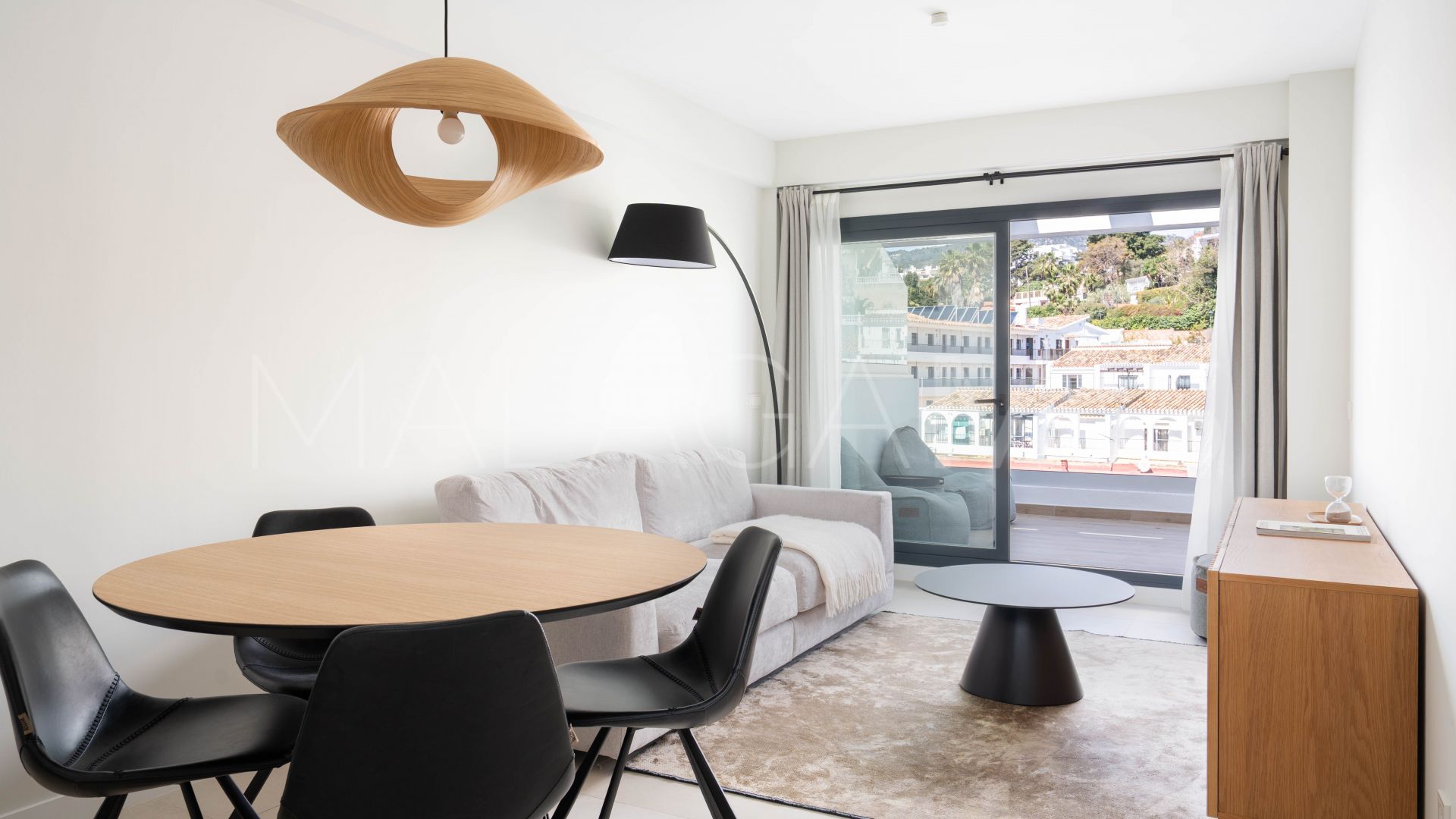 Appartement terrasse for sale in La Carihuela