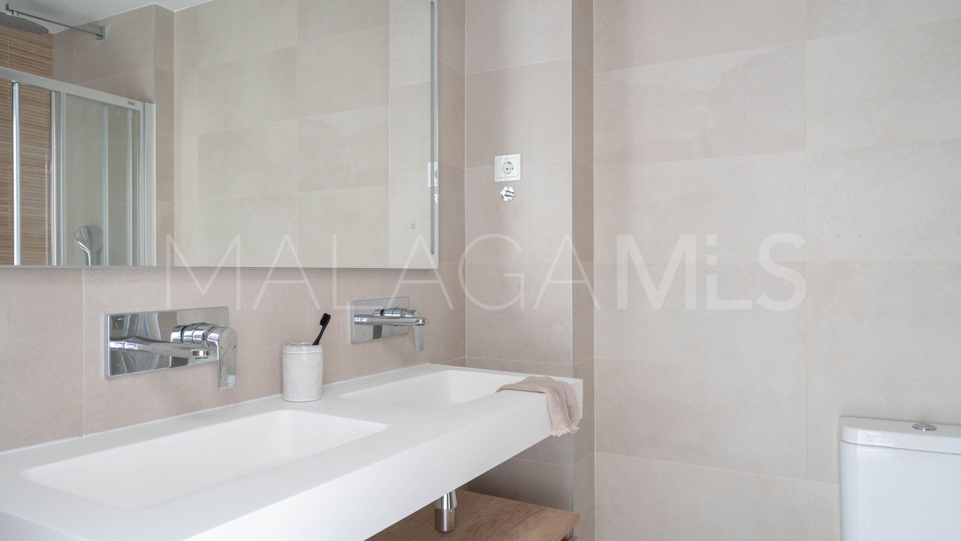 Appartement terrasse for sale in La Carihuela