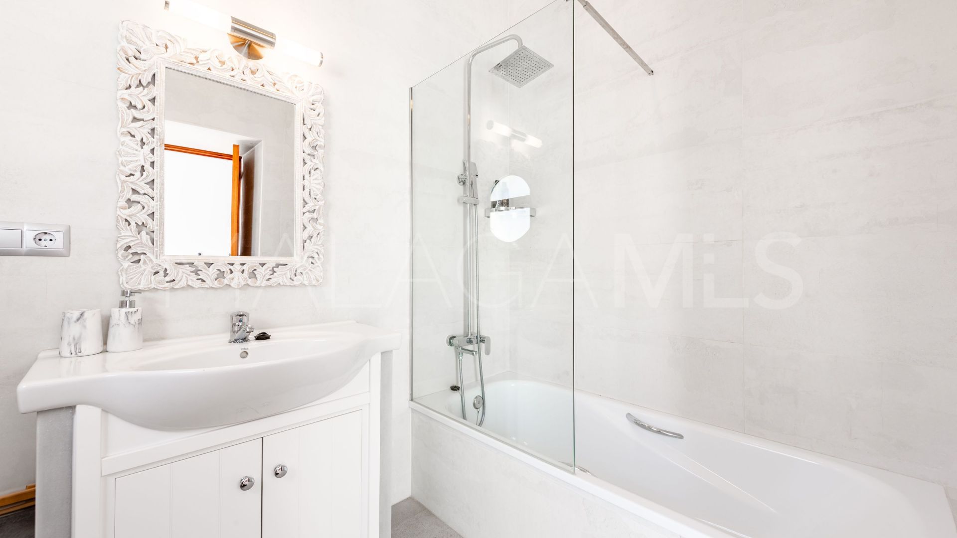 Nerja, casa de 5 bedrooms for sale