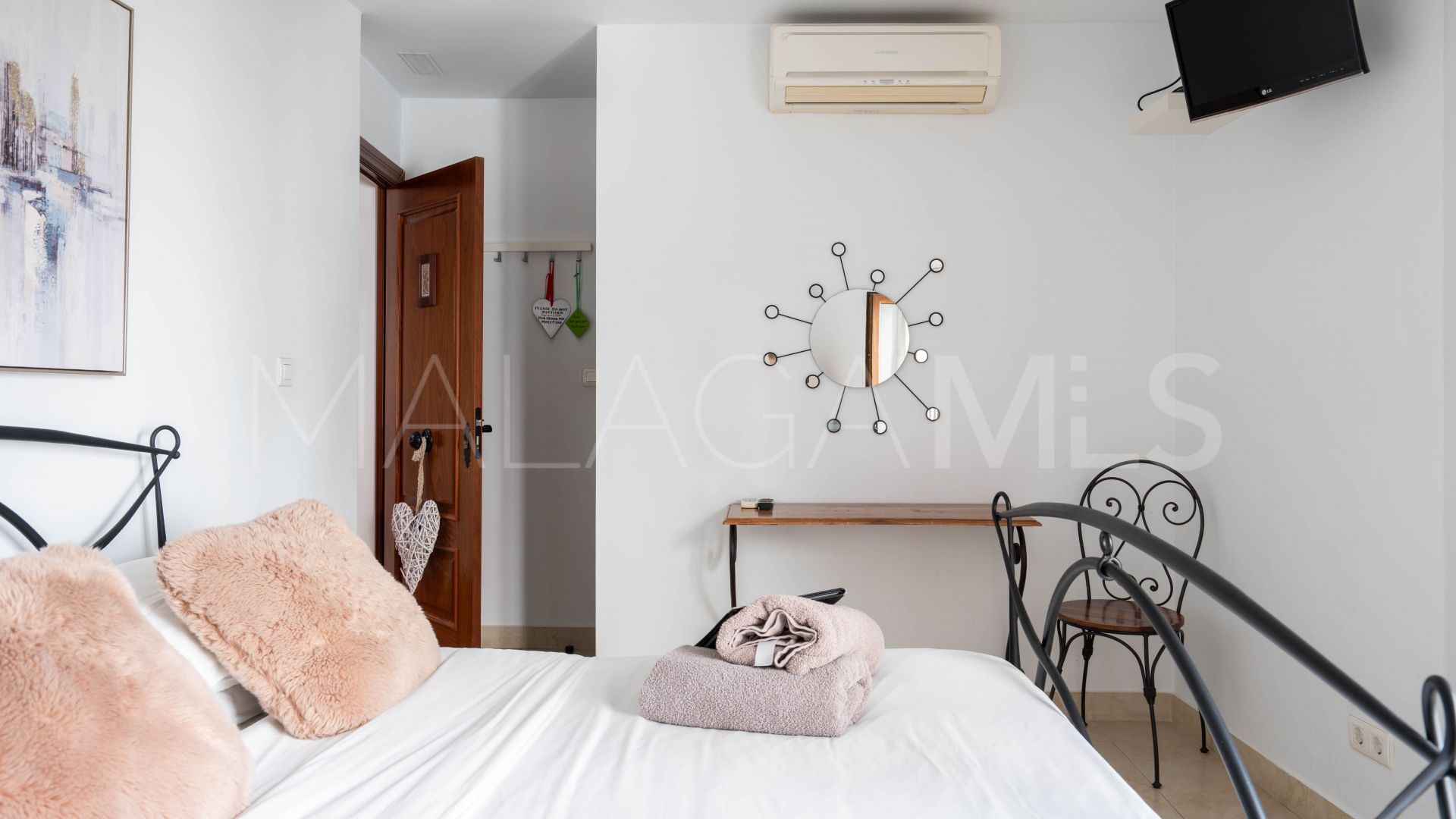 Hotel for sale in Torrox