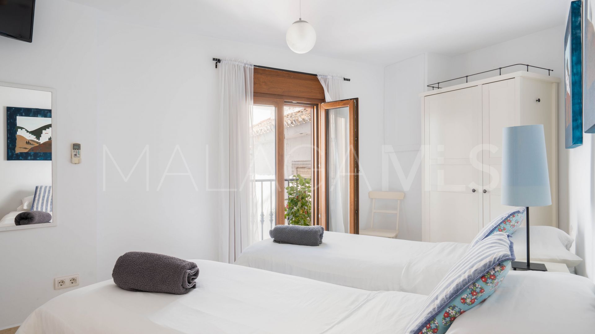 Hotel for sale in Torrox