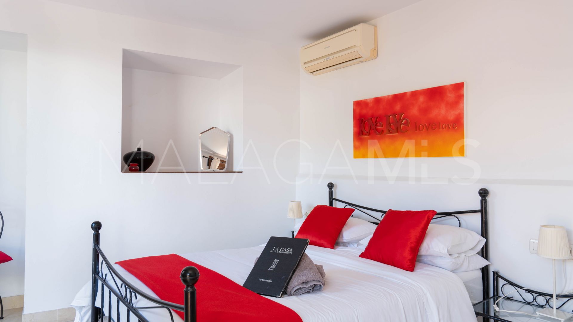 Hotel for sale in Torrox