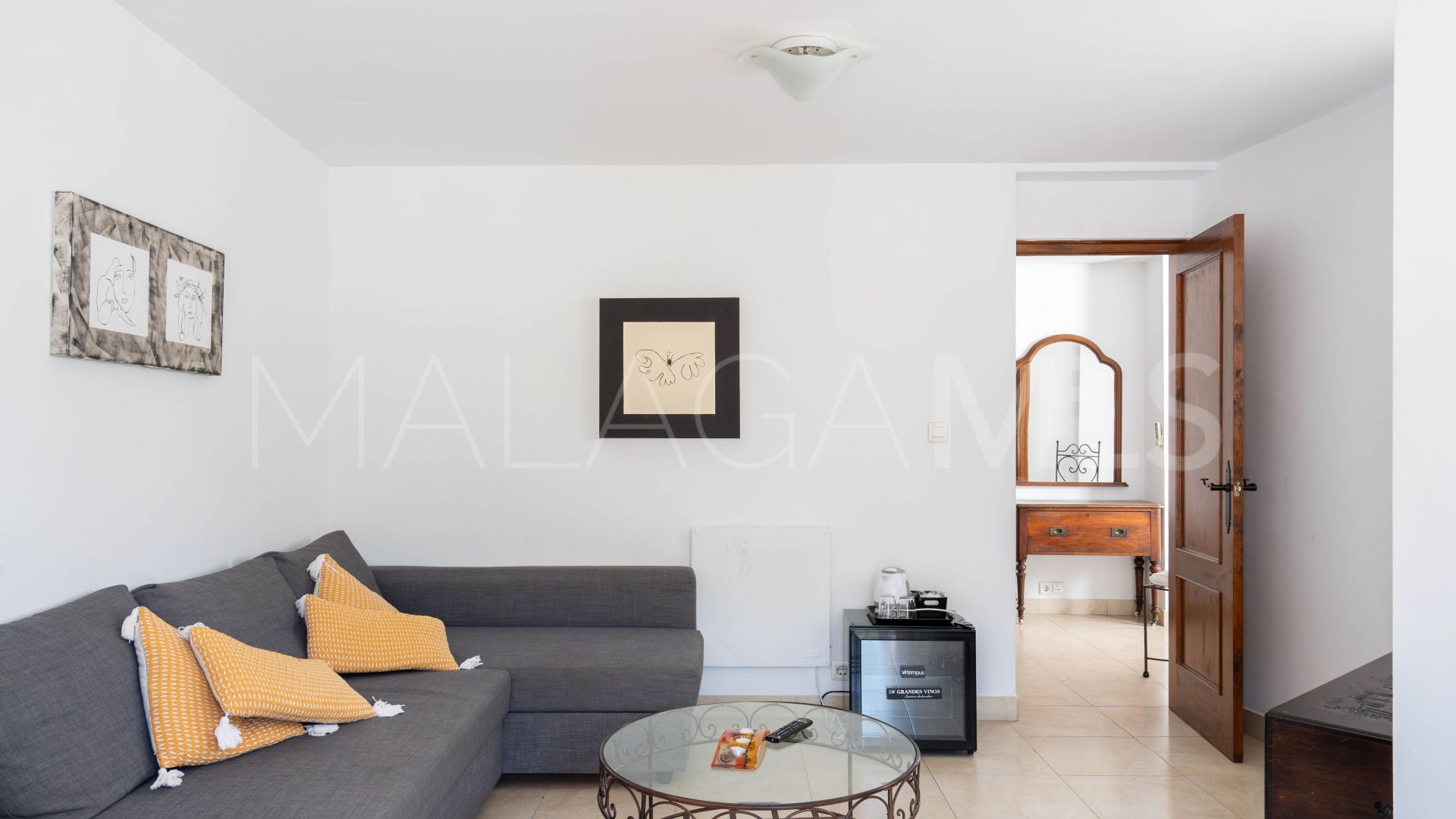 Hotel for sale in Torrox