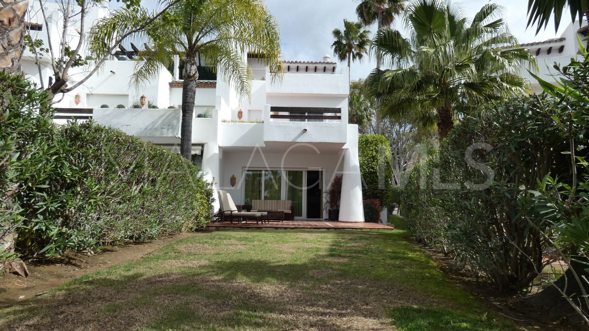 Hus i byn for sale in Costalita