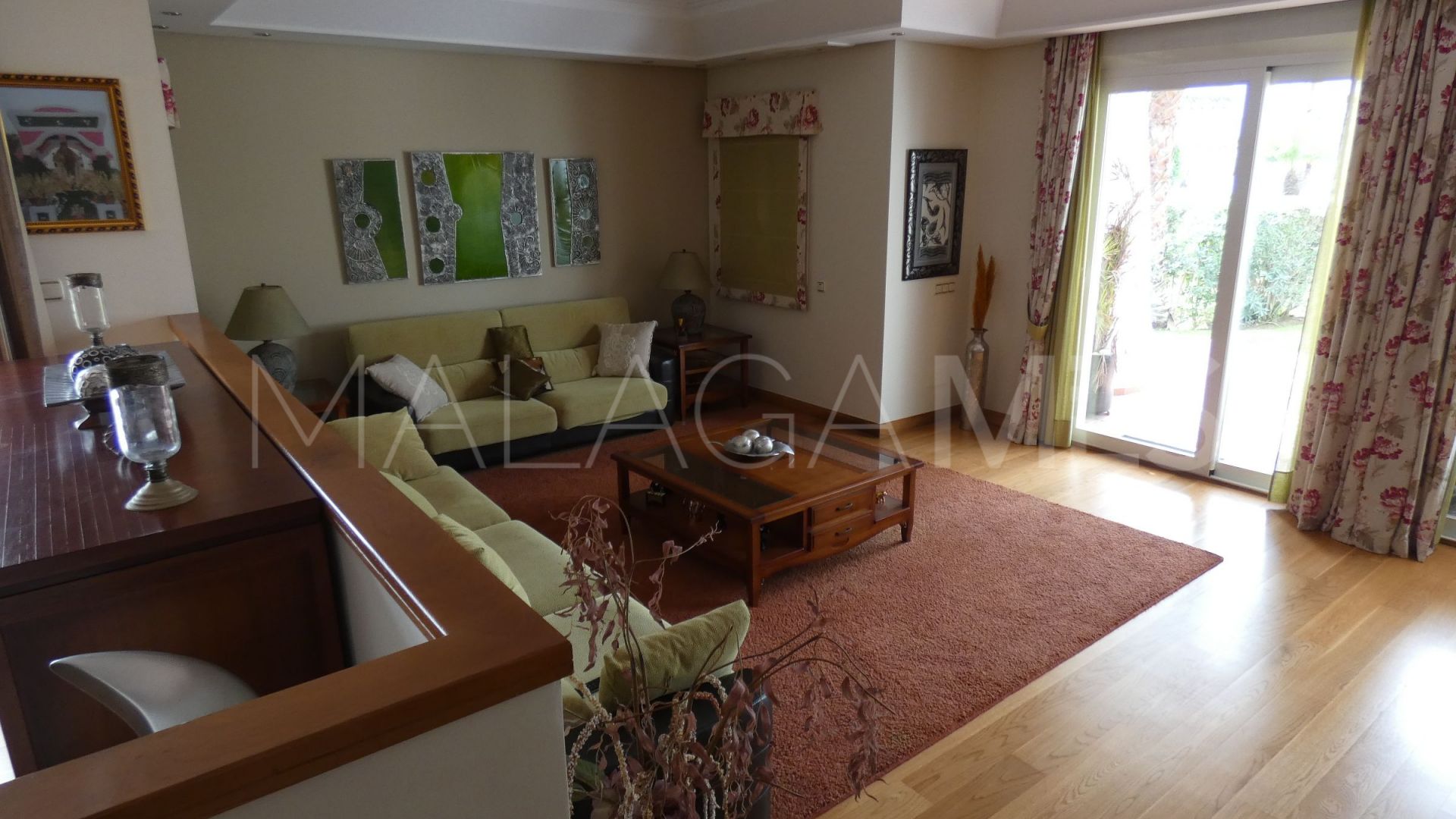 Hus i byn for sale in Costalita