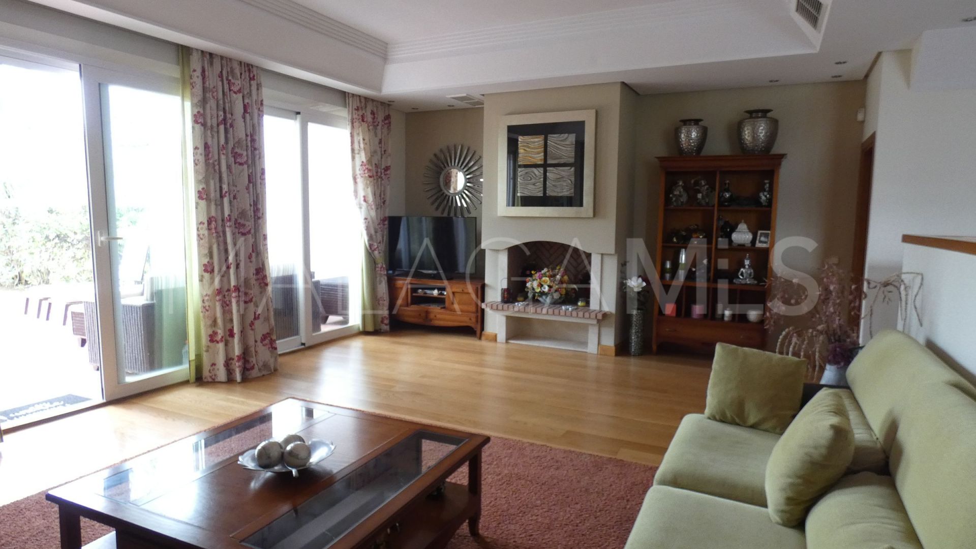 Hus i byn for sale in Costalita