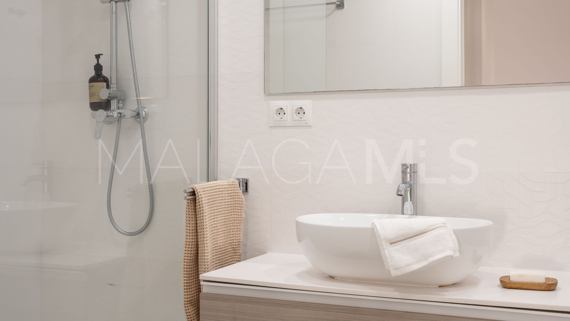 2 bedrooms town house in Benalmadena Pueblo for sale