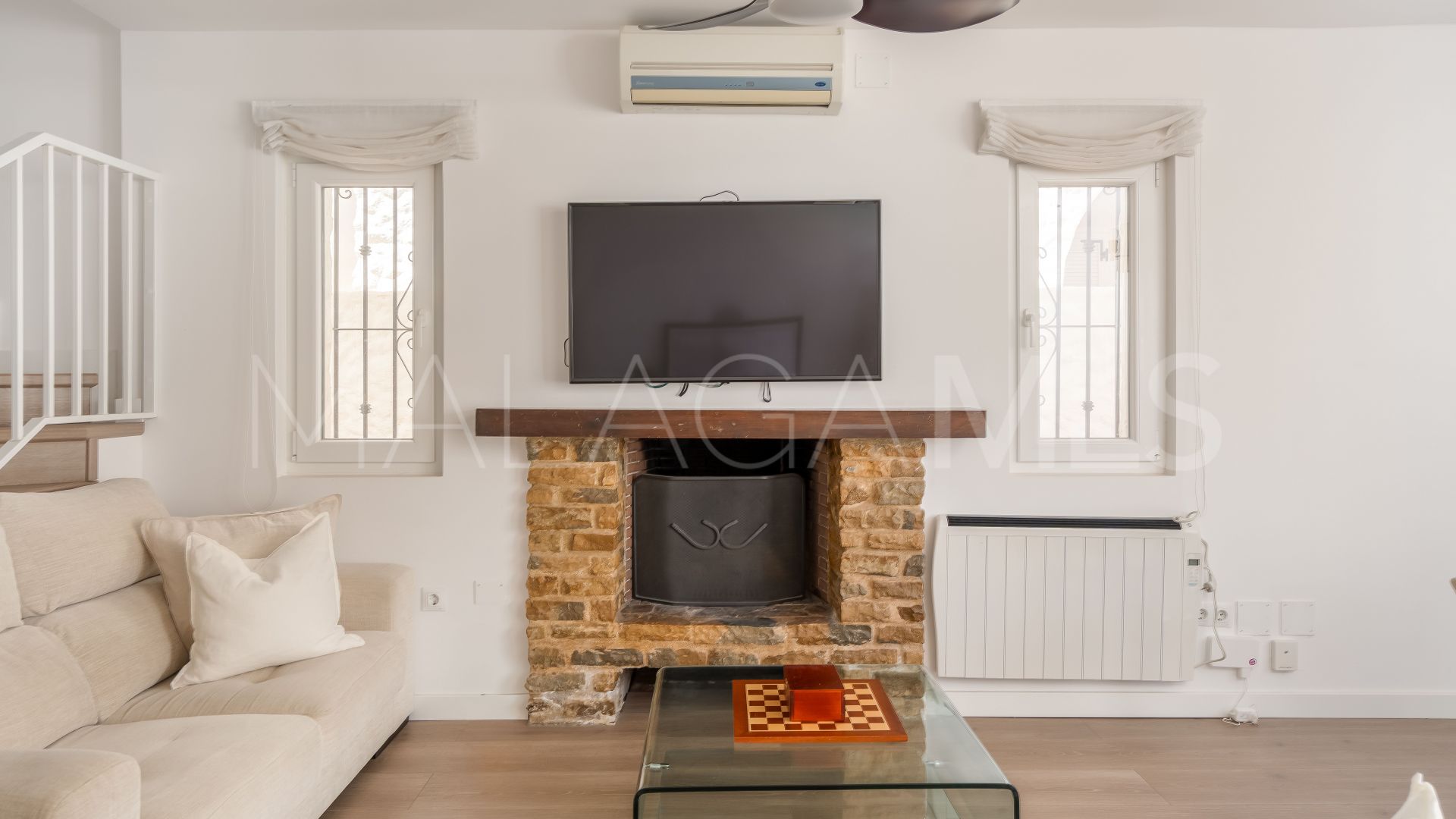 2 bedrooms town house in Benalmadena Pueblo for sale
