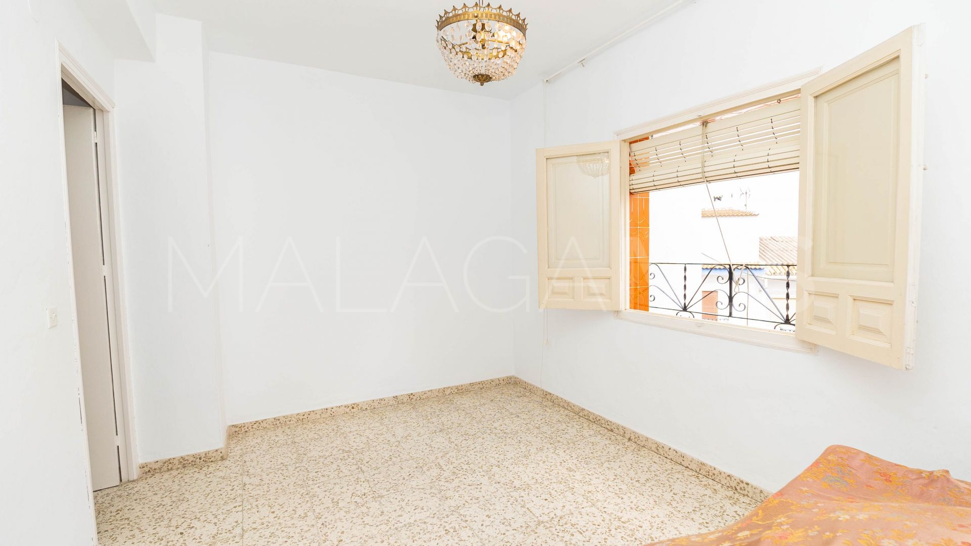 Parhus for sale in Alh. Grande Centro