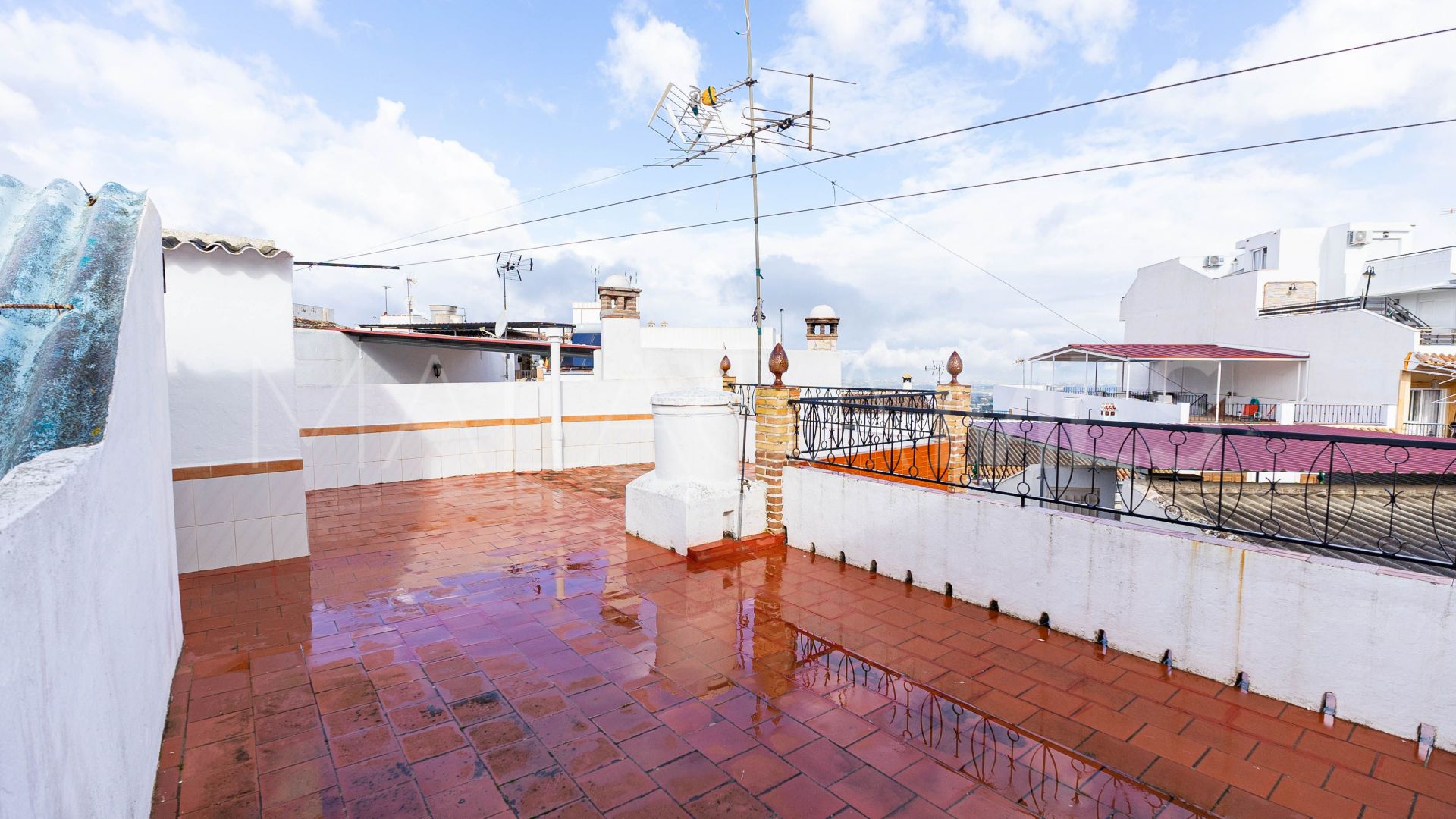 Parhus for sale in Alh. Grande Centro