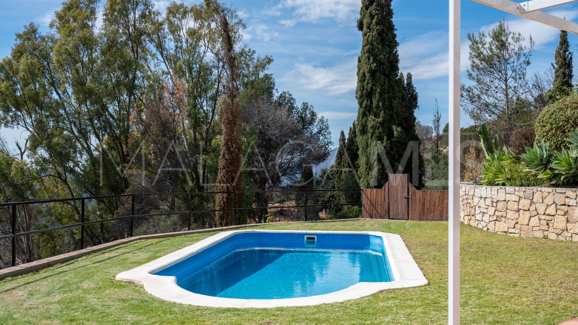 Villa for sale in Mijas