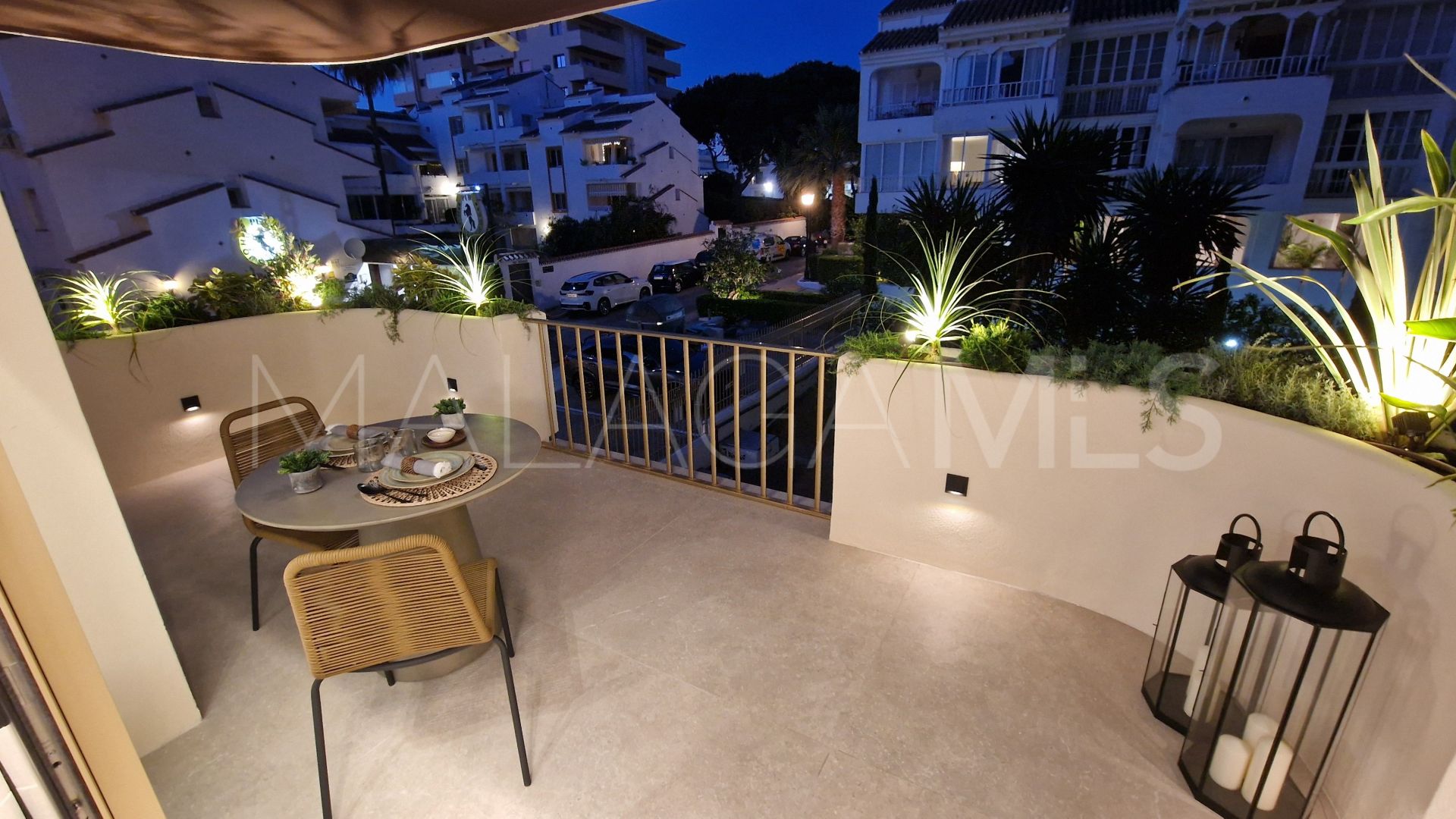 Wohnung for sale in Marbella - Puerto Banus