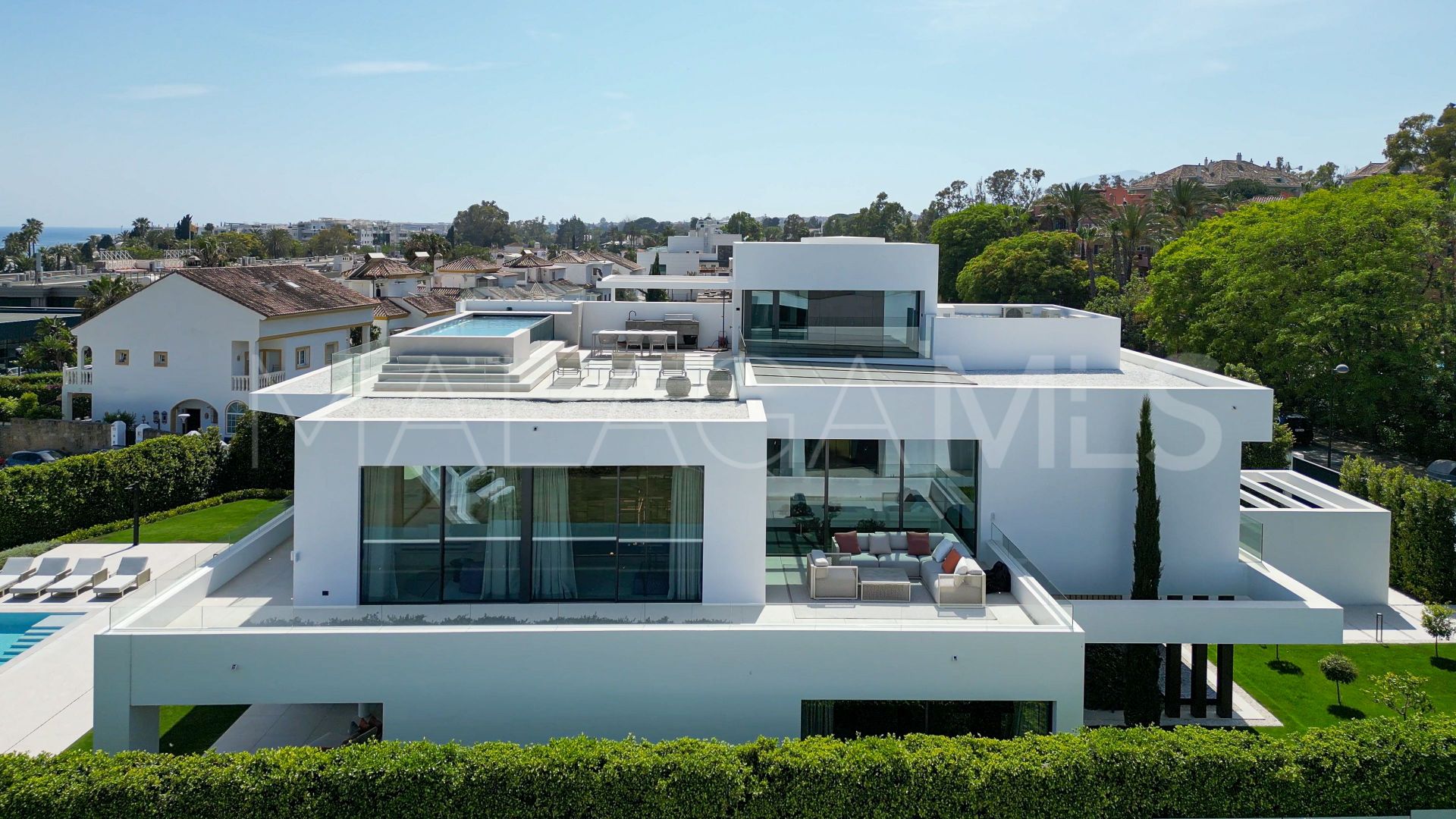 Villa for sale in Marbella Golden Mile