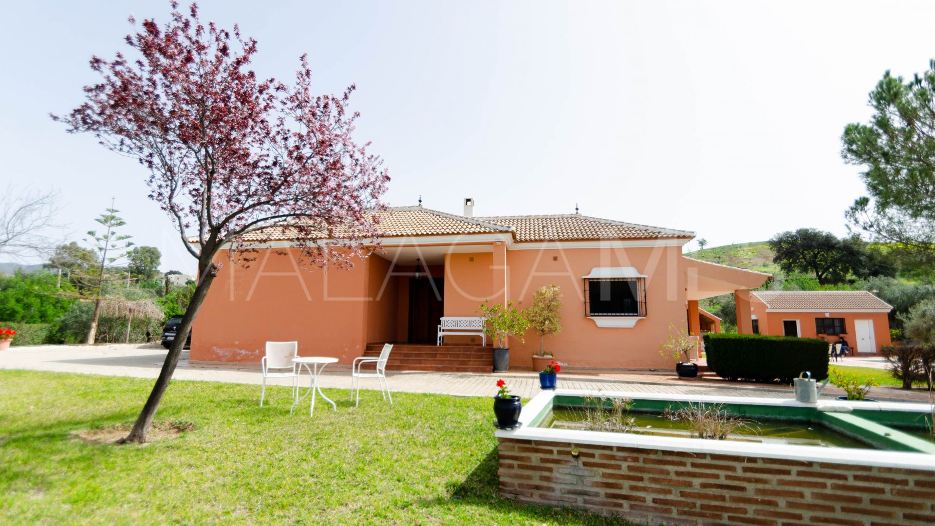 Se vende casa in Malaga with 4 bedrooms