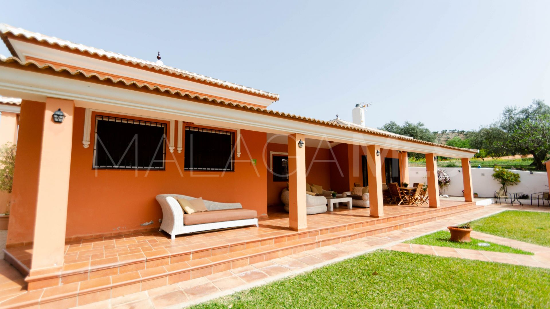 Se vende casa in Malaga with 4 bedrooms