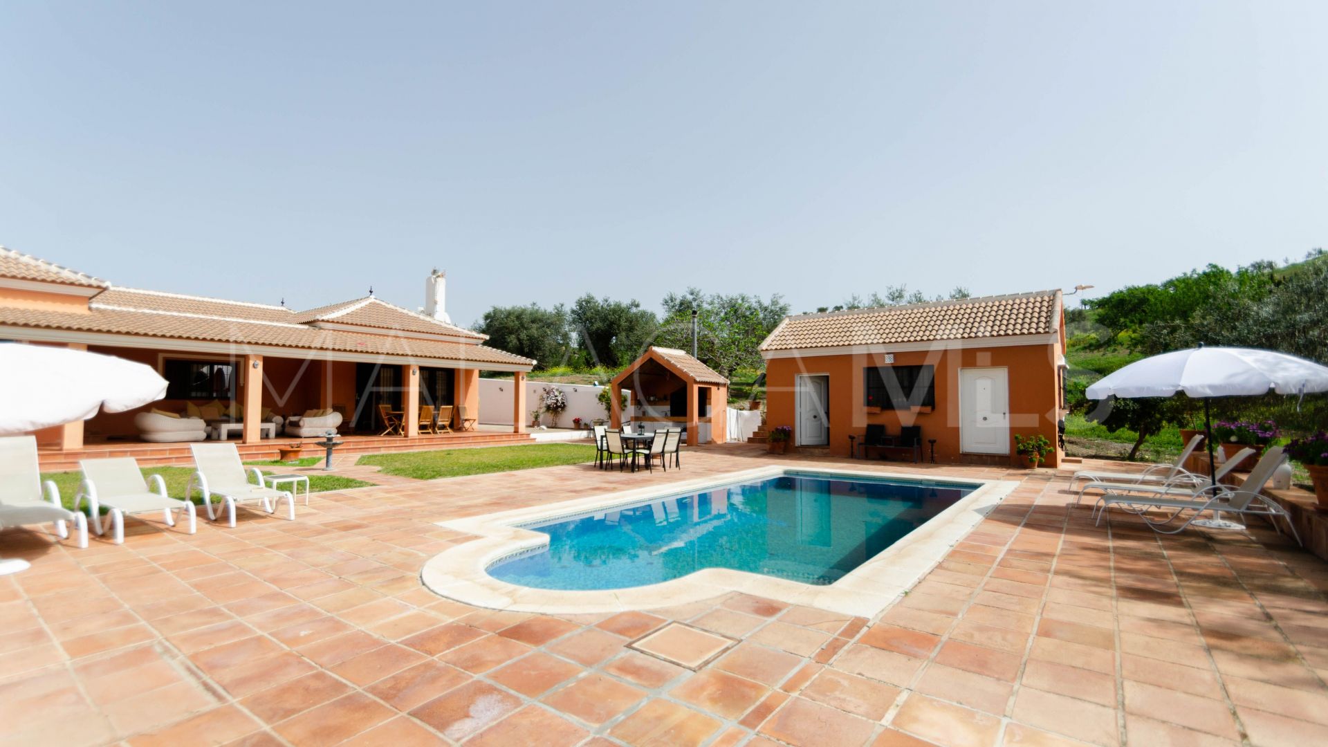 Se vende casa in Malaga with 4 bedrooms