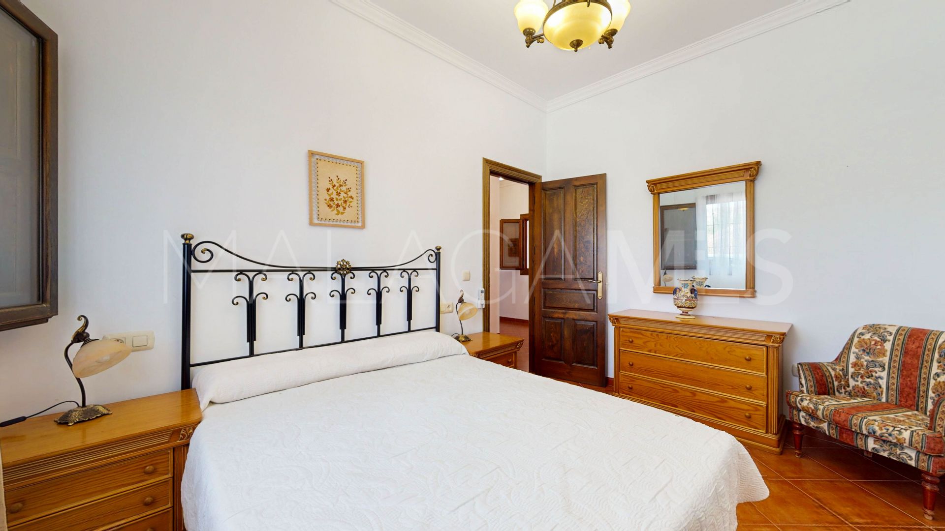 Se vende casa in Malaga with 4 bedrooms